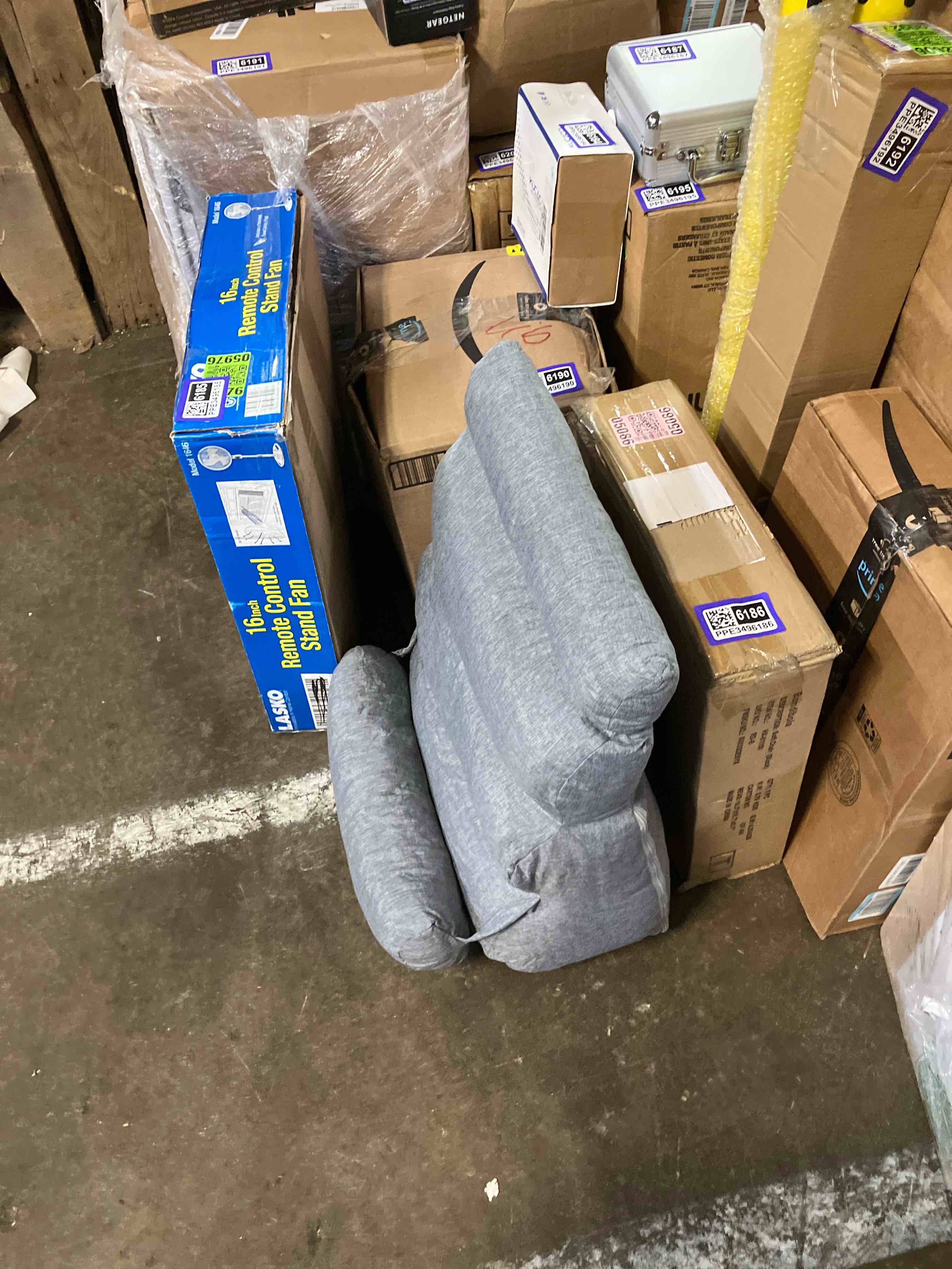 https://s3.amazonaws.com/lotting-images-prod/phillipi/PPE3496182_1751040729532.jpeg