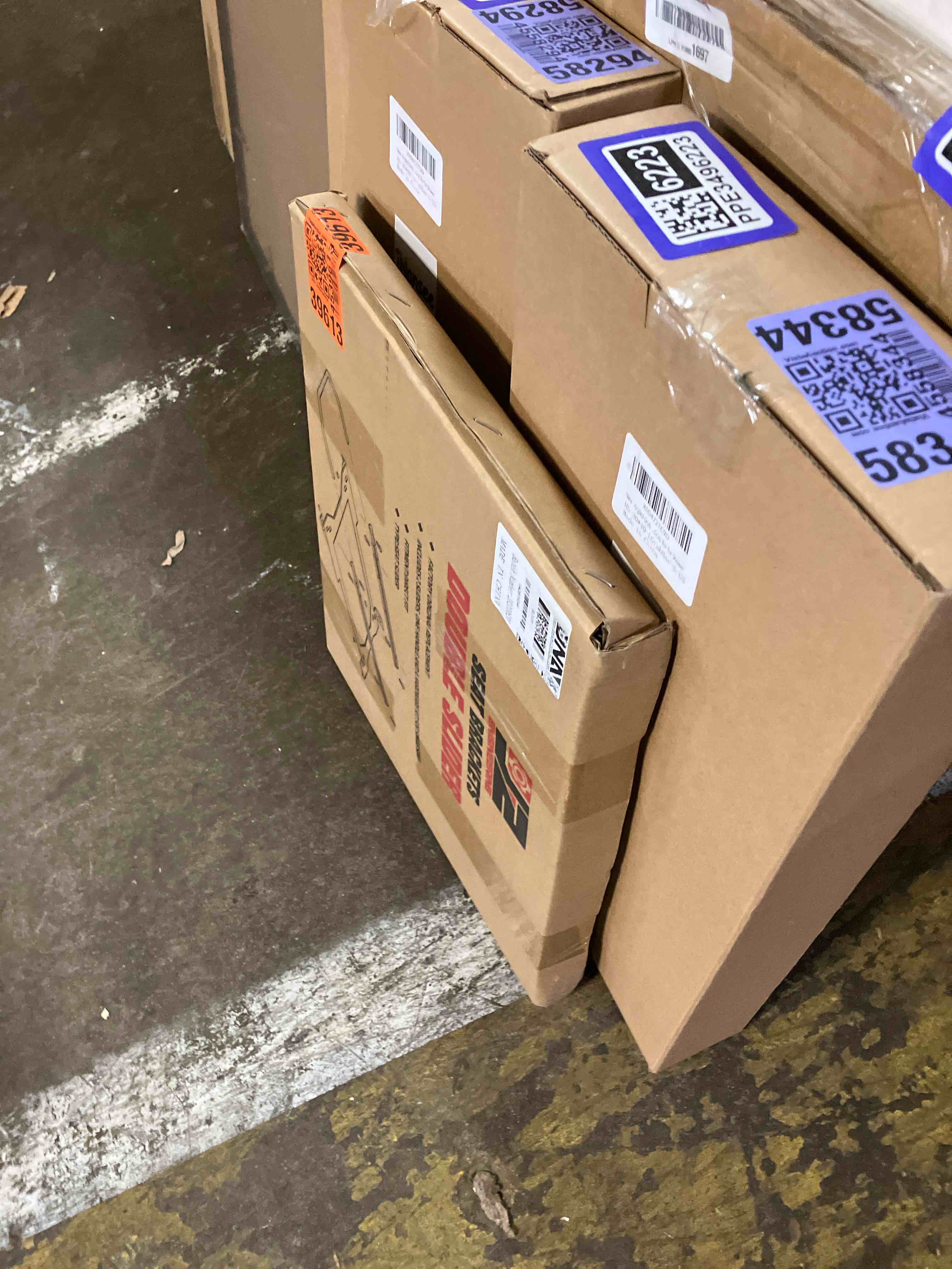 https://s3.amazonaws.com/lotting-images-prod/phillipi/PPE3496222_1751032585565.jpeg