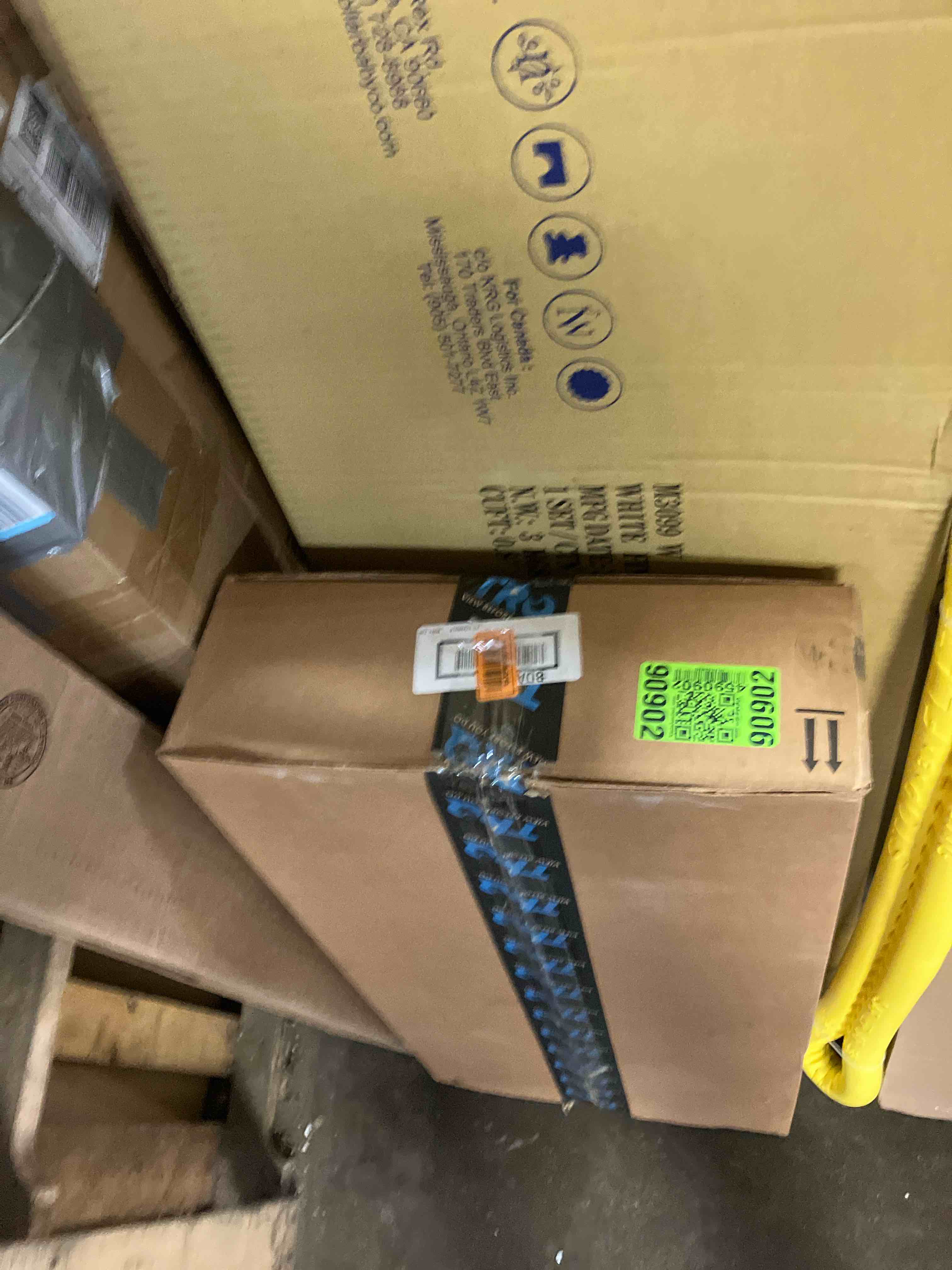 https://s3.amazonaws.com/lotting-images-prod/phillipi/PPE3496231_1751031094274.jpeg