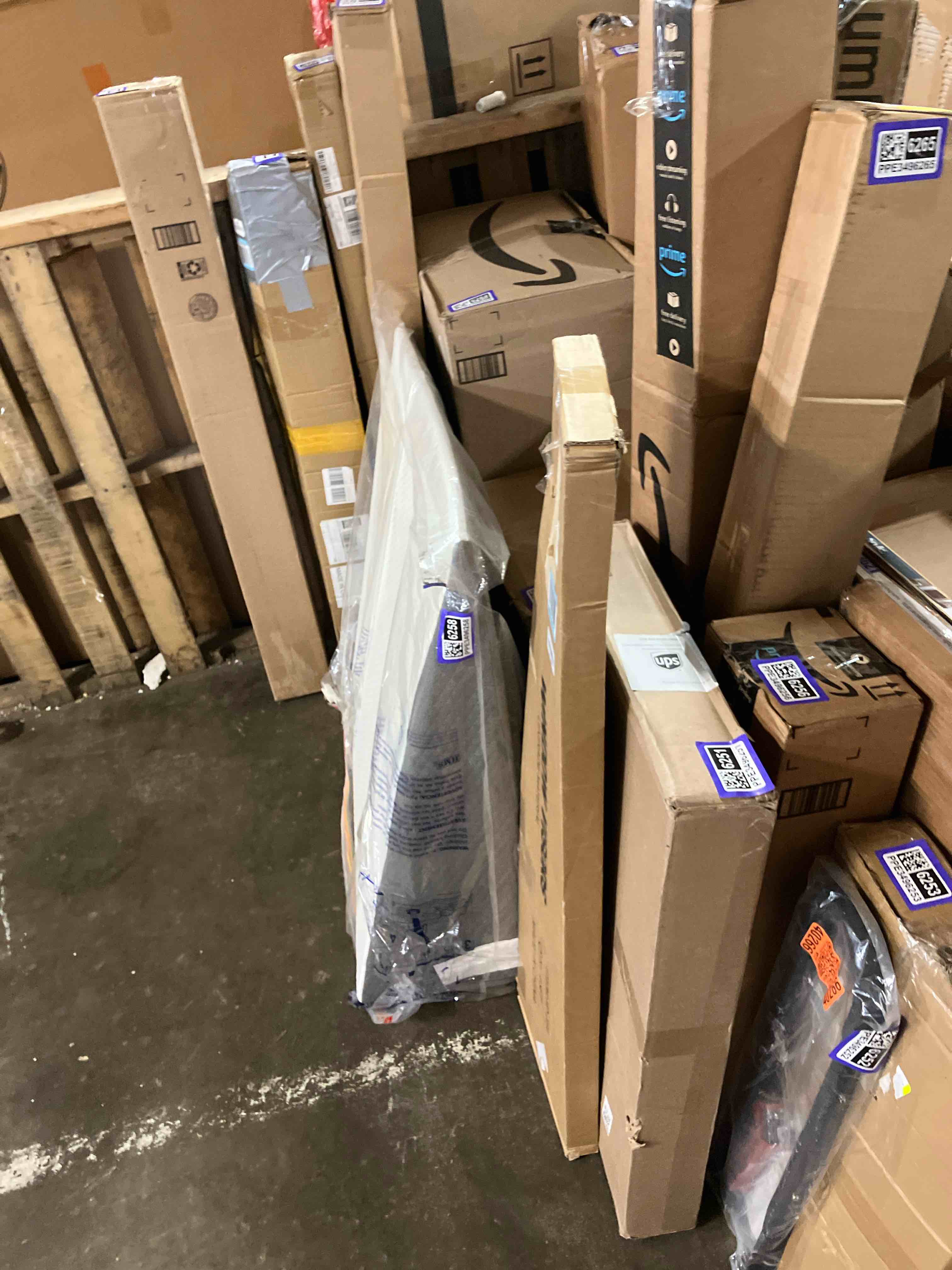 https://s3.amazonaws.com/lotting-images-prod/phillipi/PPE3496249_1751028666750.jpeg
