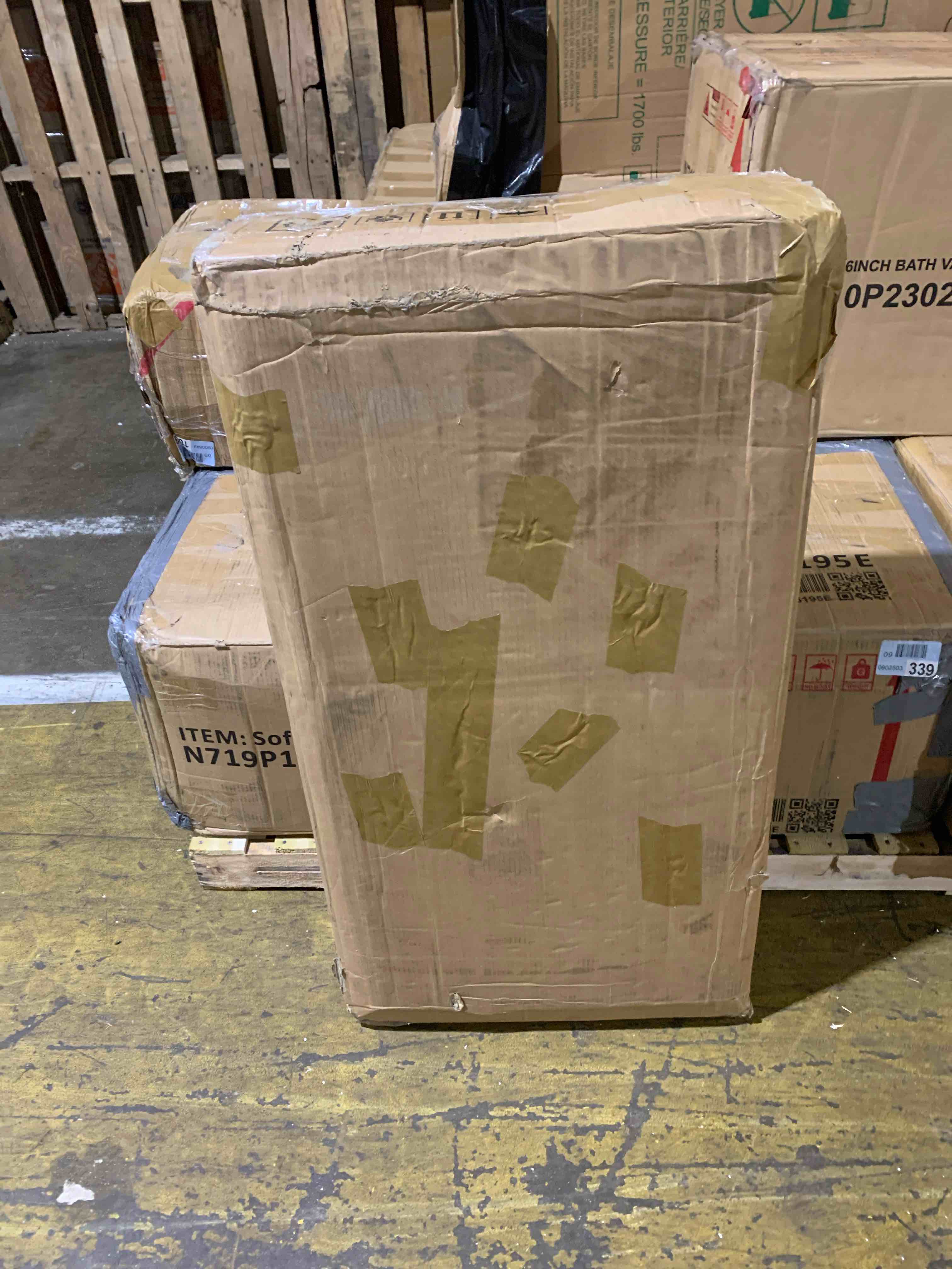 https://s3.amazonaws.com/lotting-images-prod/phillipi/PPE3496652_1751393005842.jpeg