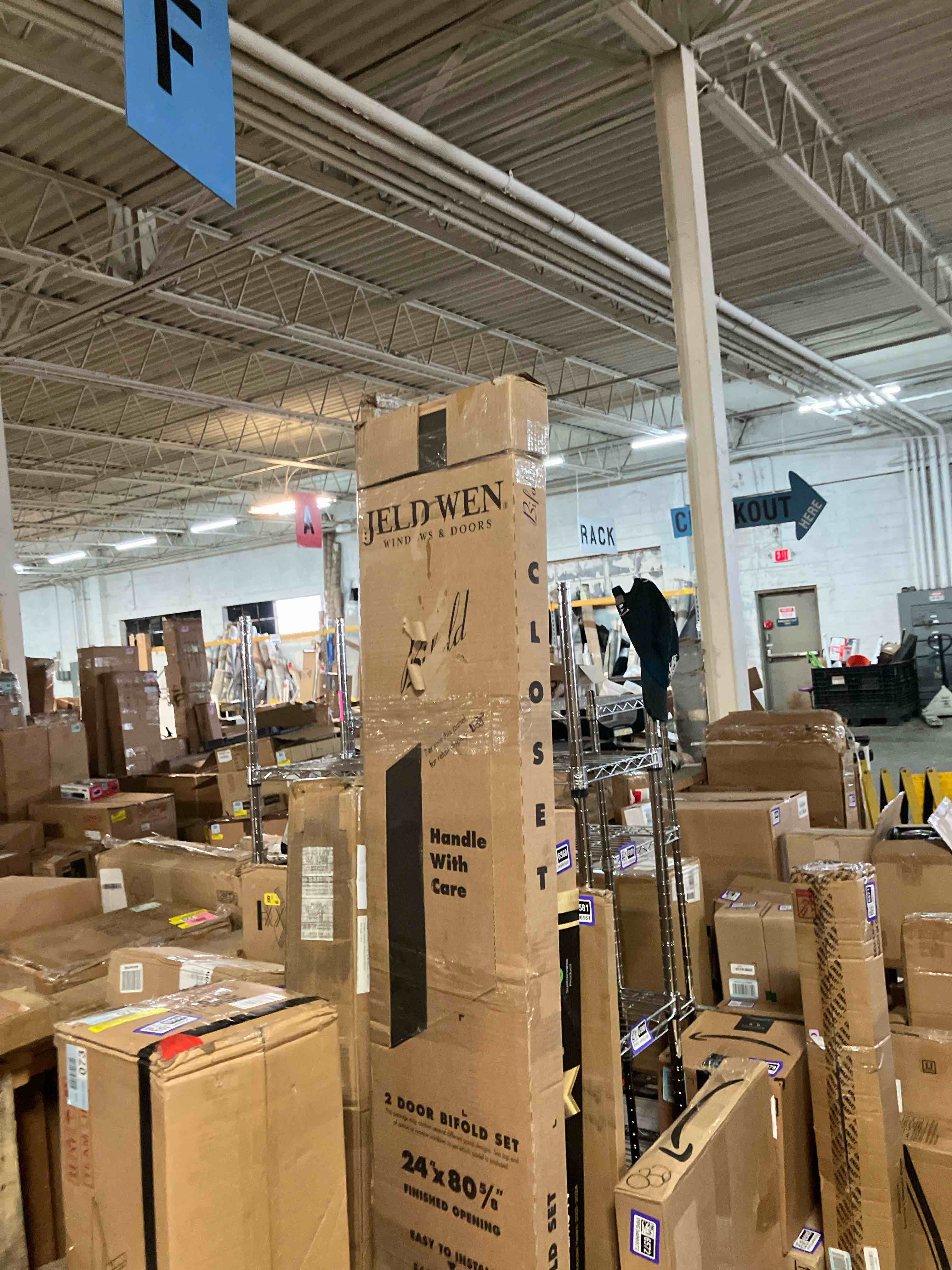 https://s3.amazonaws.com/lotting-images-prod/phillipi/PPE3496892_1751382965763.jpeg