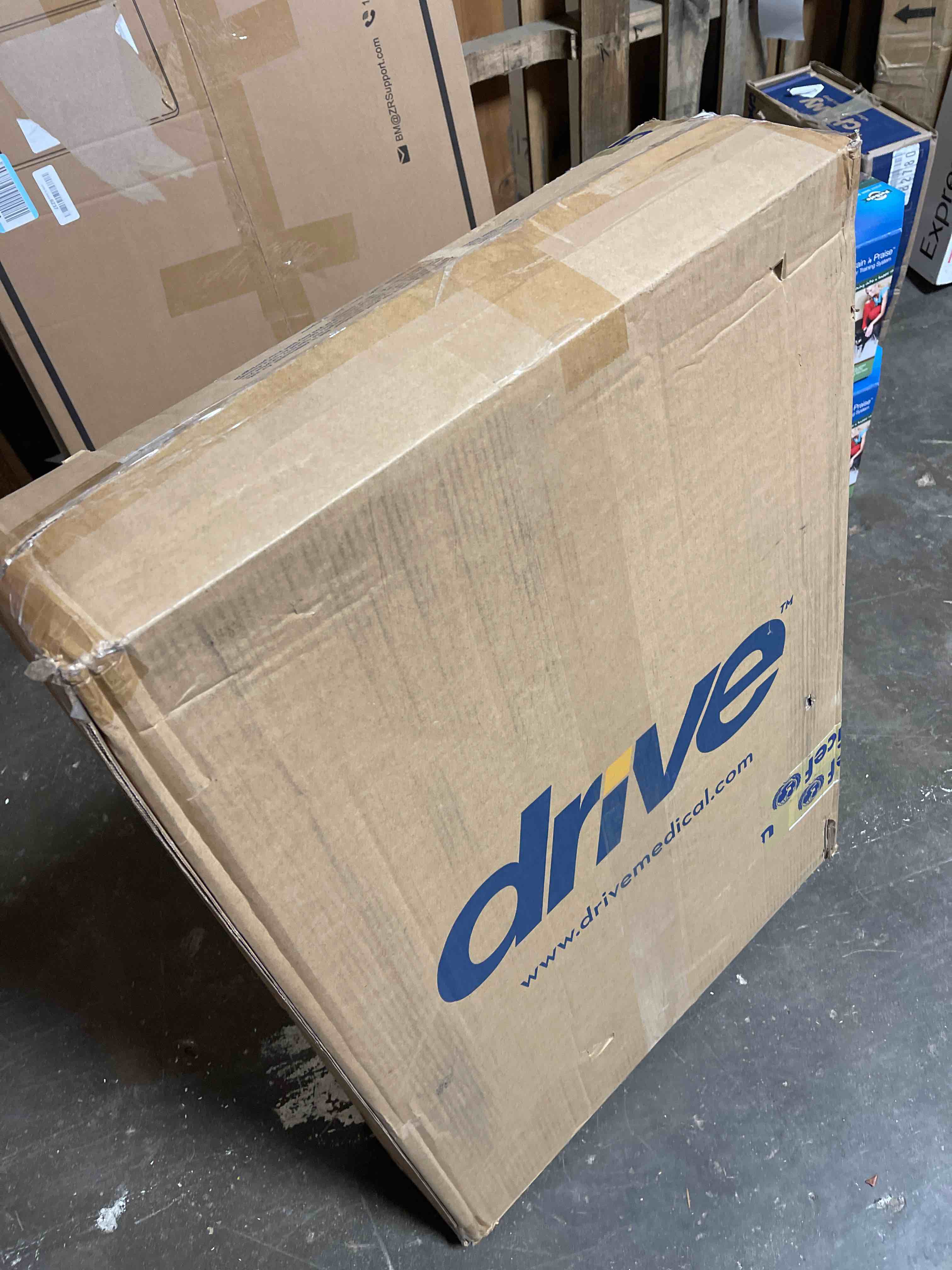 https://s3.amazonaws.com/lotting-images-prod/phillipi/PPE3497011_1751479731263.jpeg