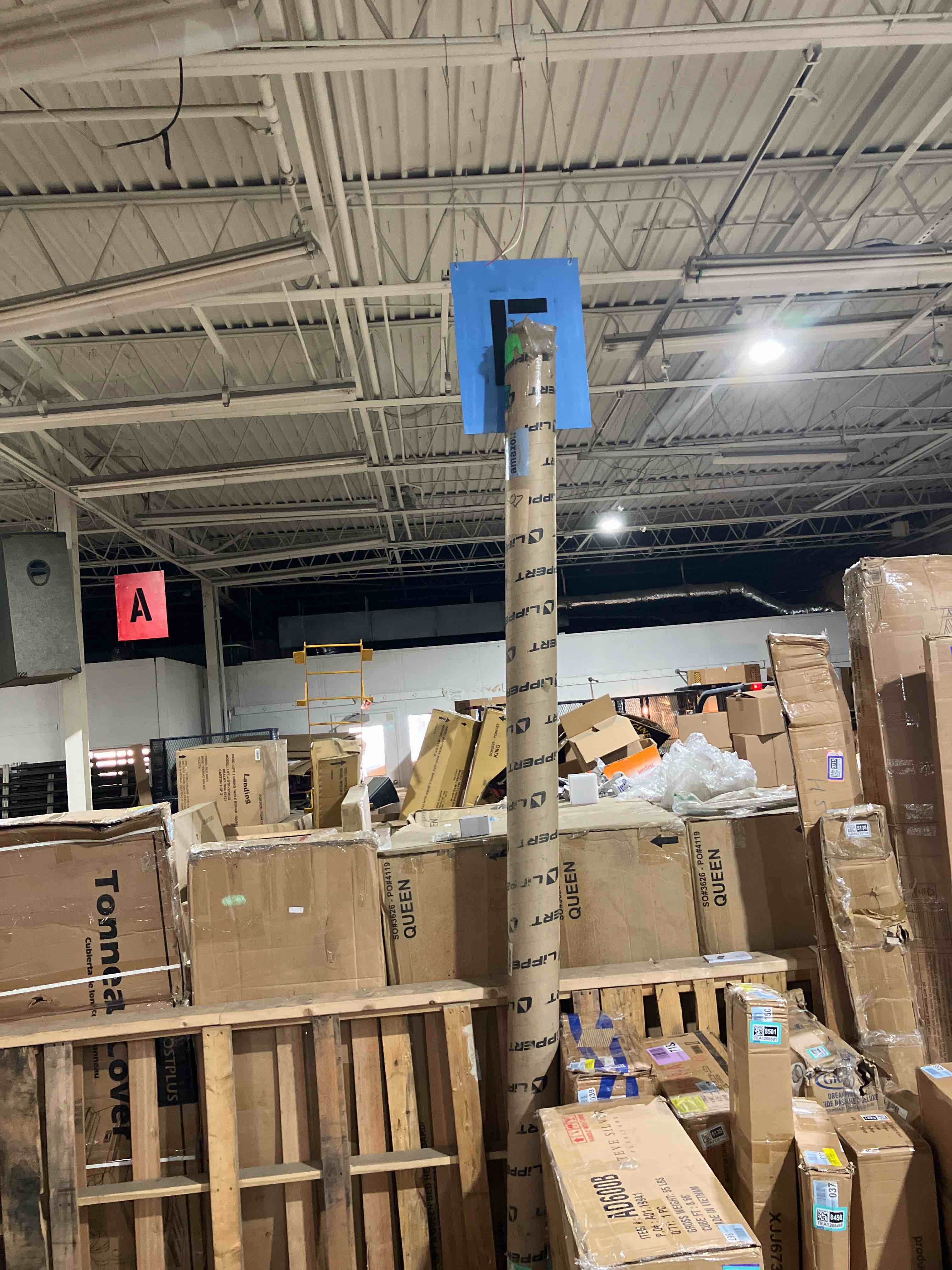 https://s3.amazonaws.com/lotting-images-prod/phillipi/PPE3497548_1751979577419.jpeg