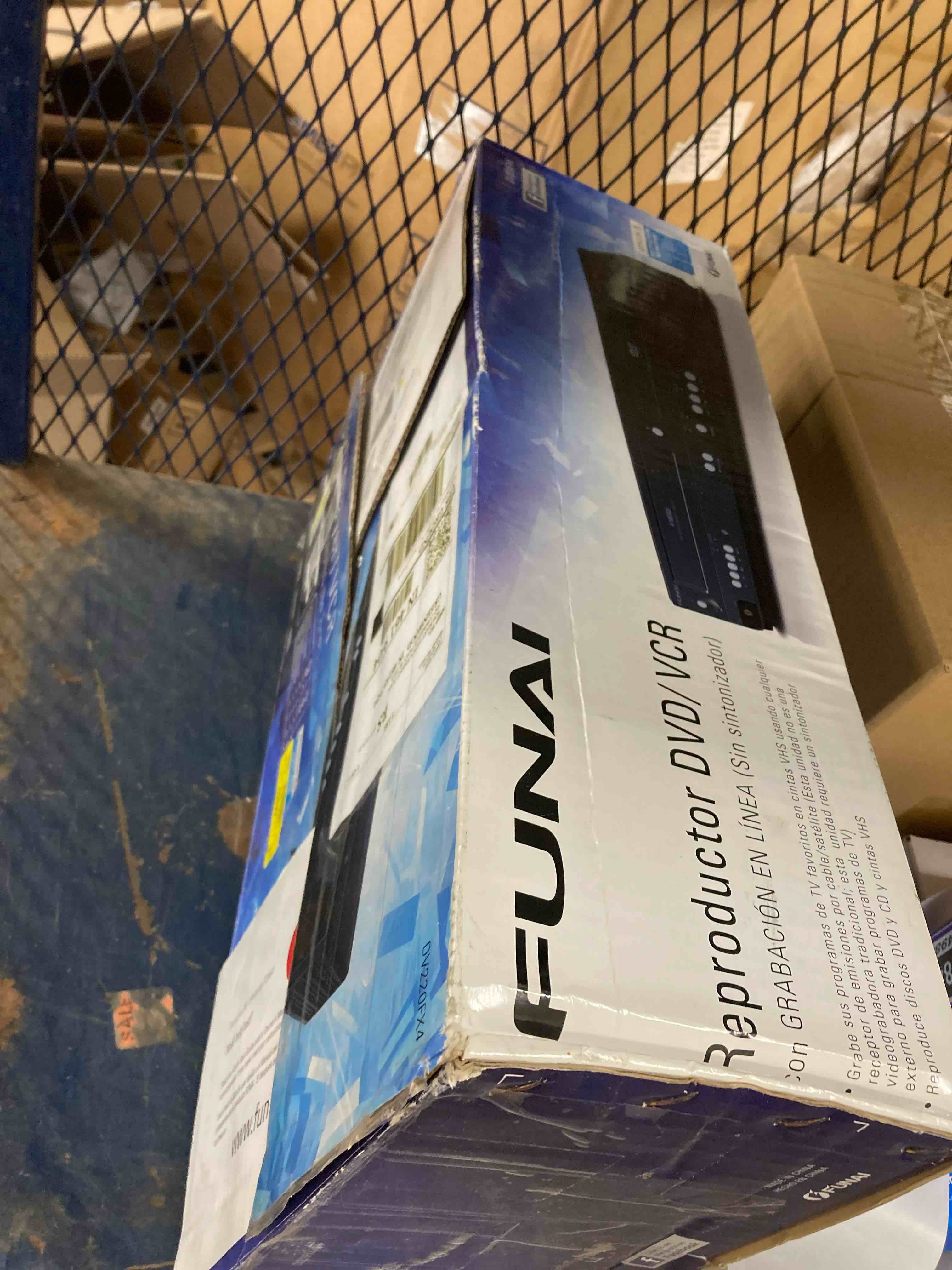 https://s3.amazonaws.com/lotting-images-prod/phillipi/PPE3498411_1759764440302.jpeg