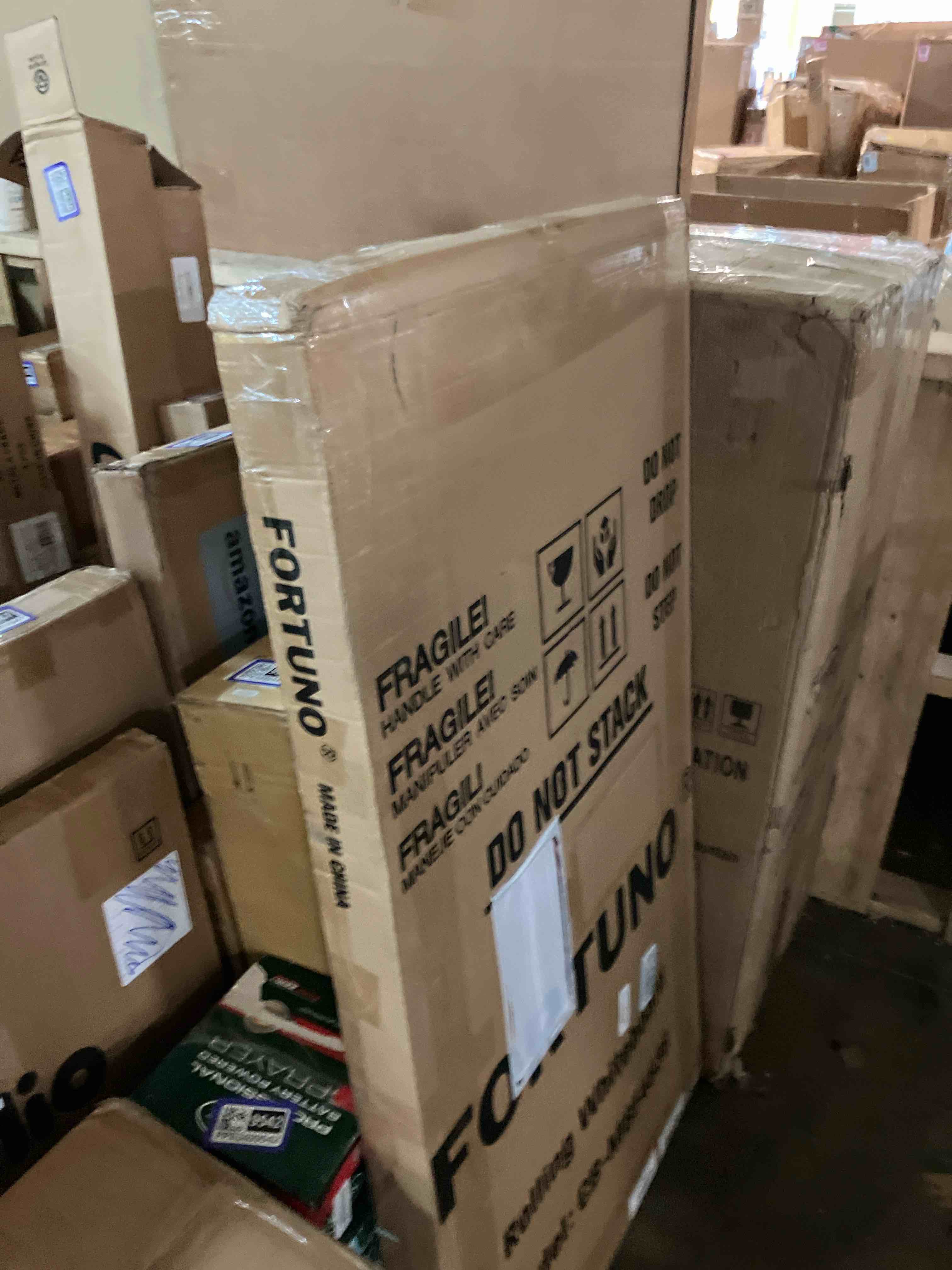 https://s3.amazonaws.com/lotting-images-prod/phillipi/PPE3499561_1753215953403.jpeg