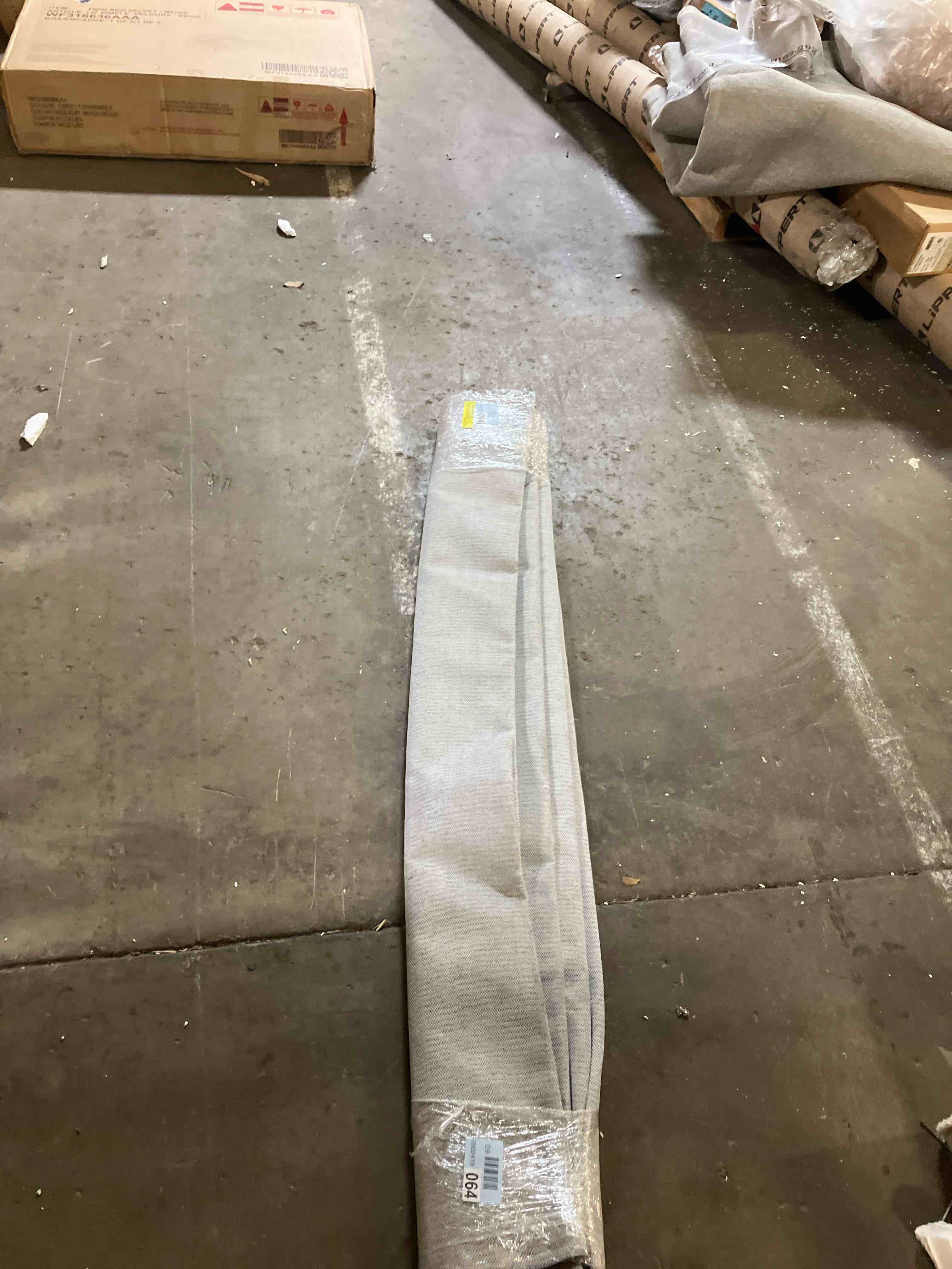 https://s3.amazonaws.com/lotting-images-prod/phillipi/PPE3499816_1753371441148.jpeg