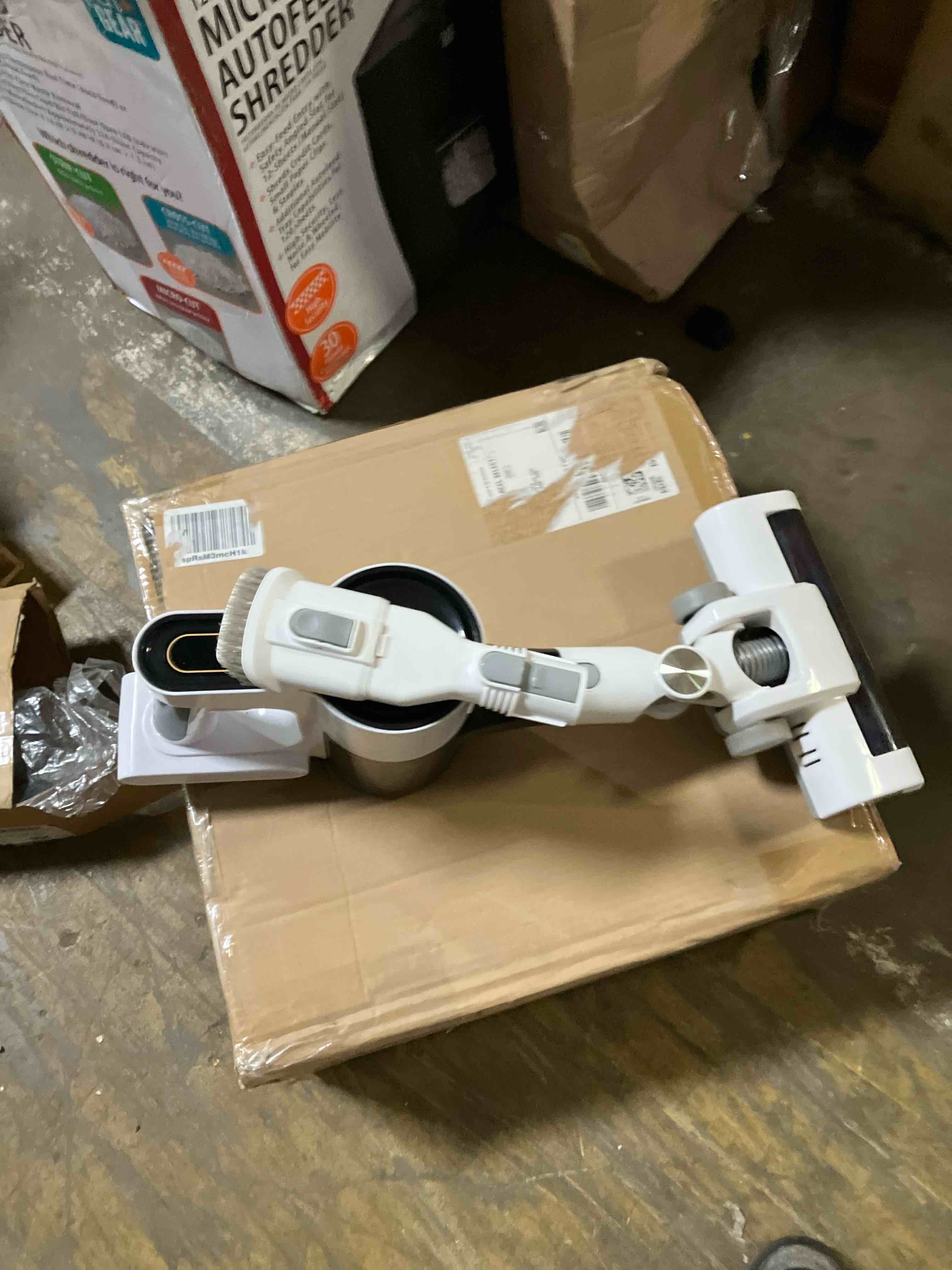https://s3.amazonaws.com/lotting-images-prod/phillipi/PPE3499856_1753301475581.jpeg
