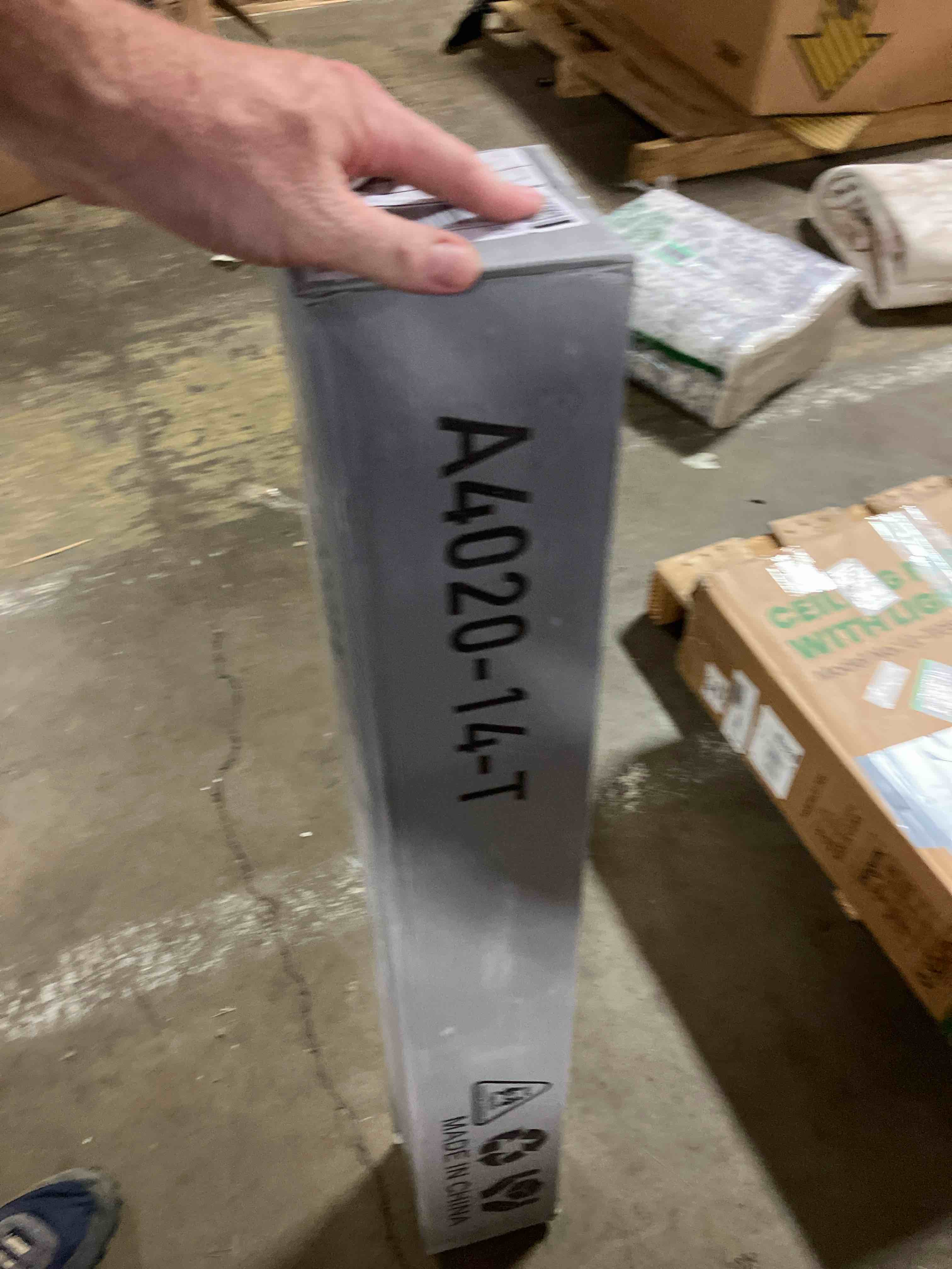 https://s3.amazonaws.com/lotting-images-prod/phillipi/PPE3499901_1753374457332.jpeg
