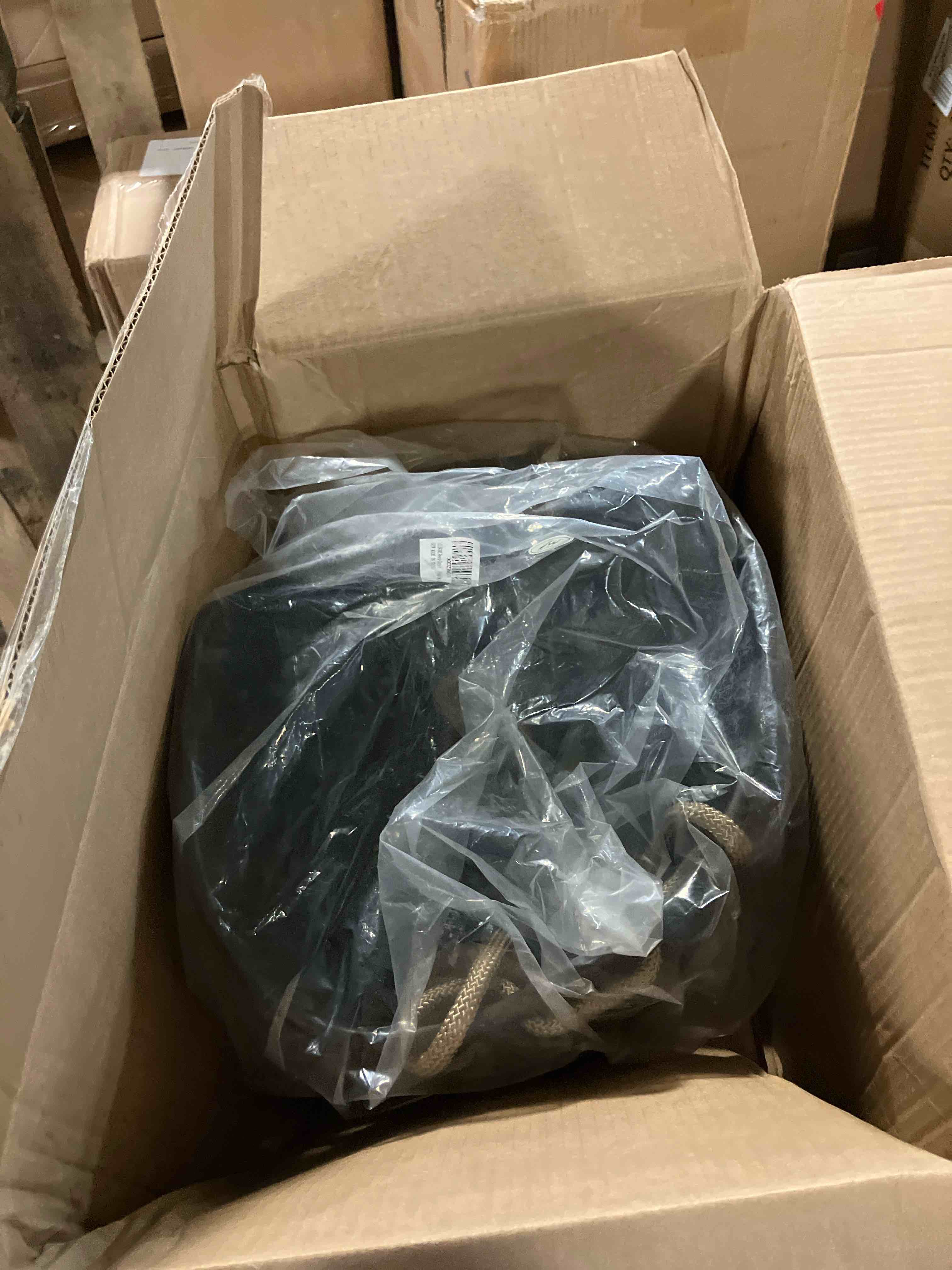 https://s3.amazonaws.com/lotting-images-prod/phillipi/PPE3499916_1753371681575.jpeg
