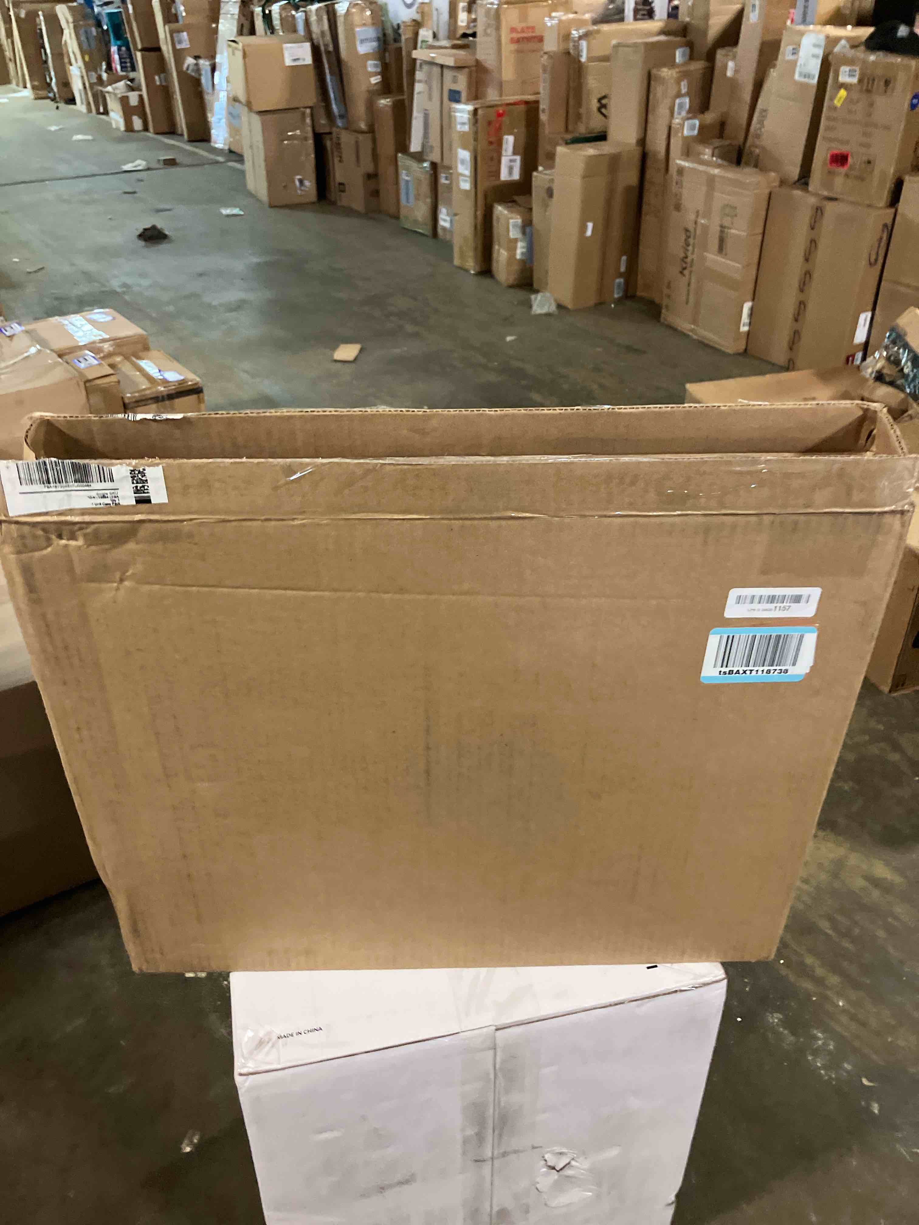 https://s3.amazonaws.com/lotting-images-prod/phillipi/PPE3499945_1753366319204.jpeg