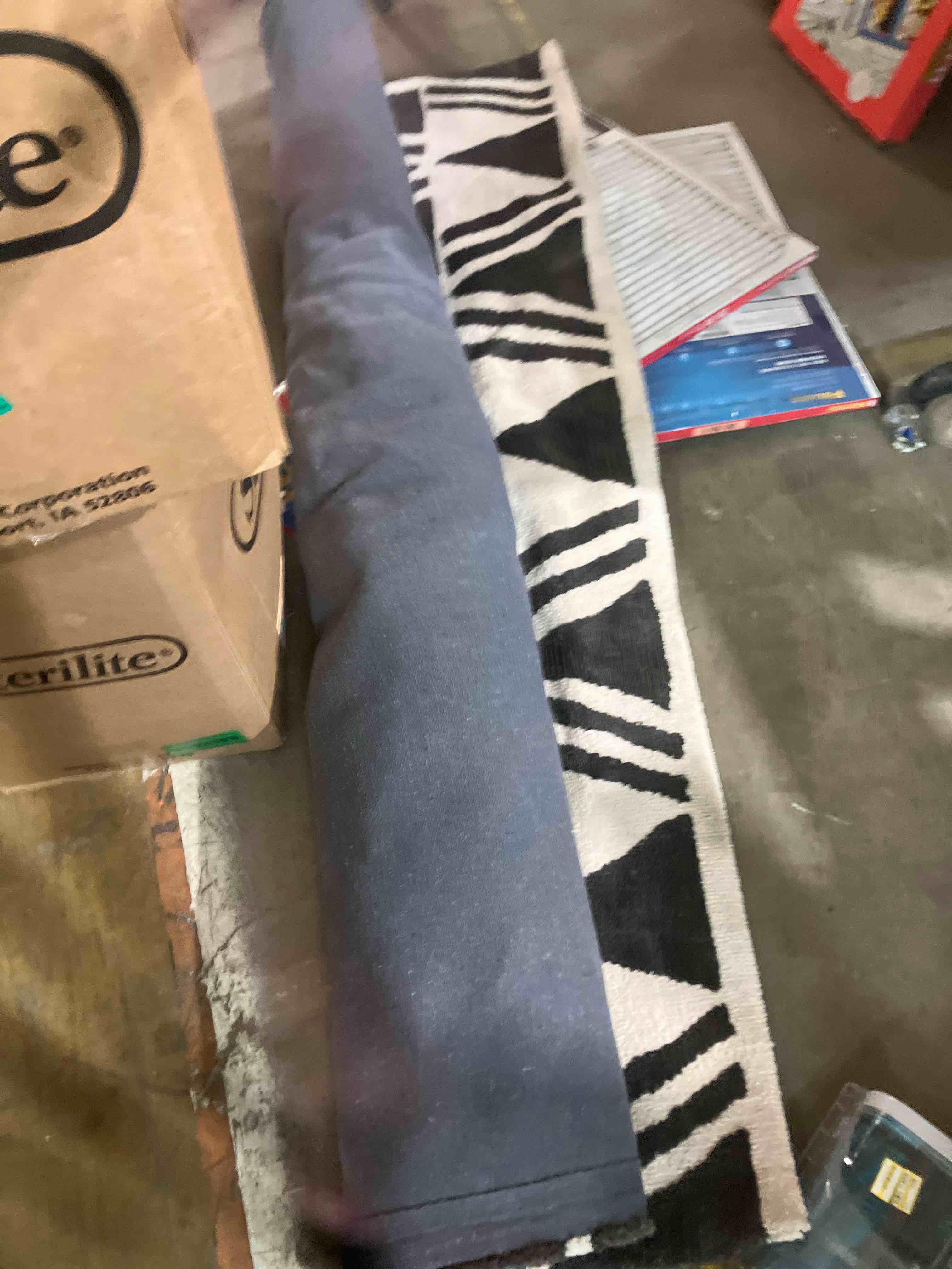 https://s3.amazonaws.com/lotting-images-prod/phillipi/PPE3499979_1753306765677.jpeg