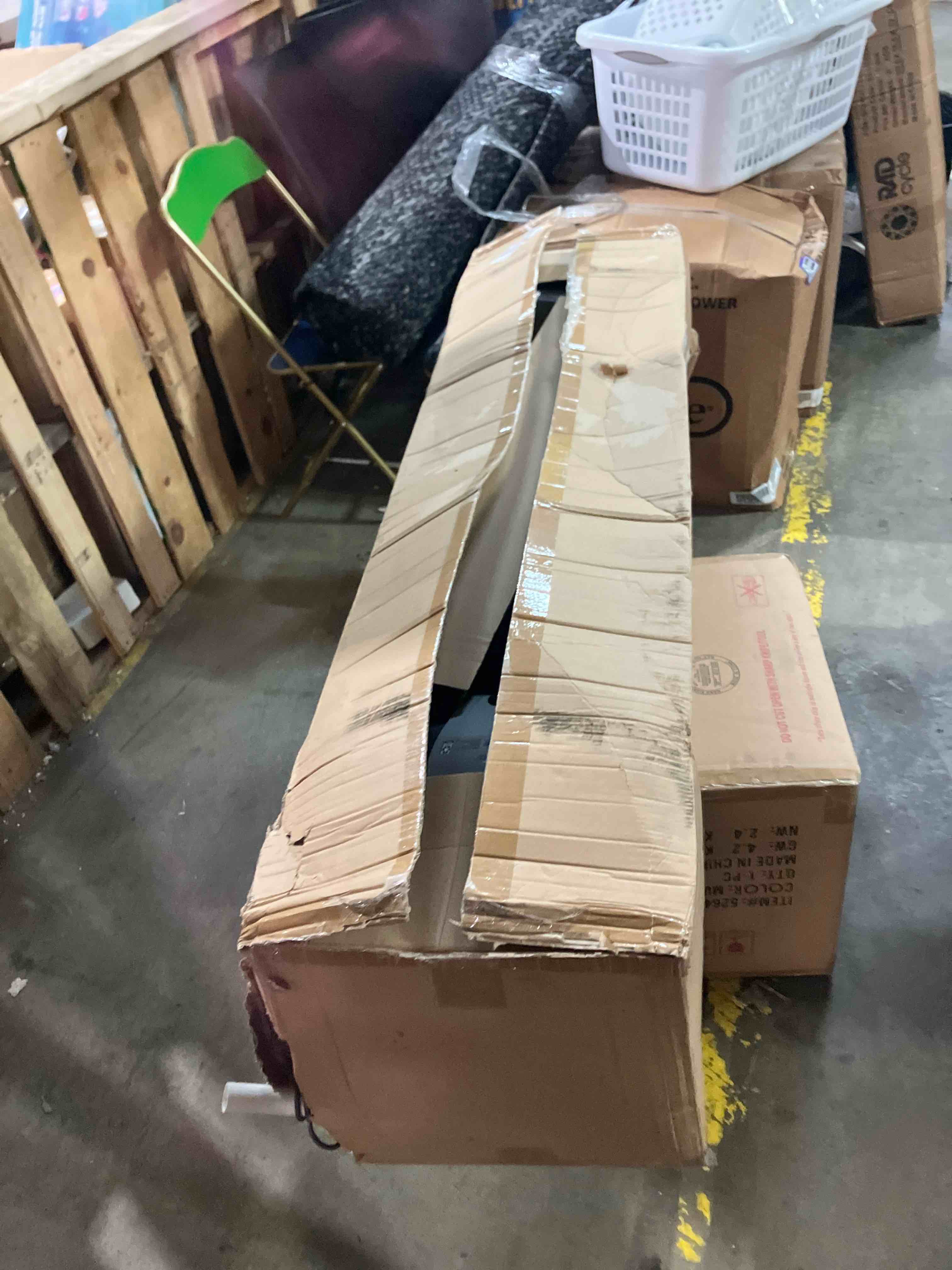 https://s3.amazonaws.com/lotting-images-prod/phillipi/PPE3499993_1753369940280.jpeg