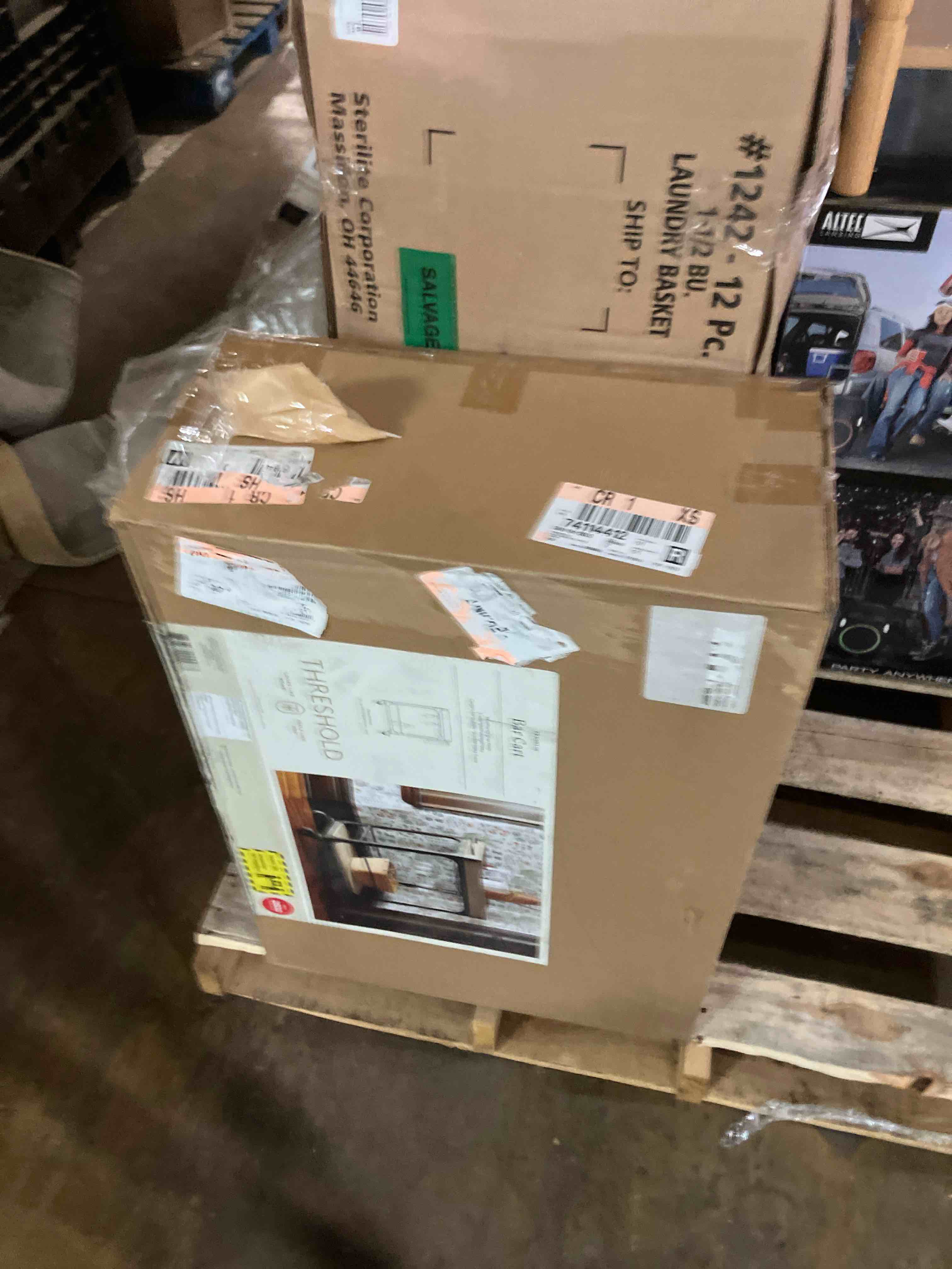 https://s3.amazonaws.com/lotting-images-prod/phillipi/PPE3500031_1753374631384.jpeg