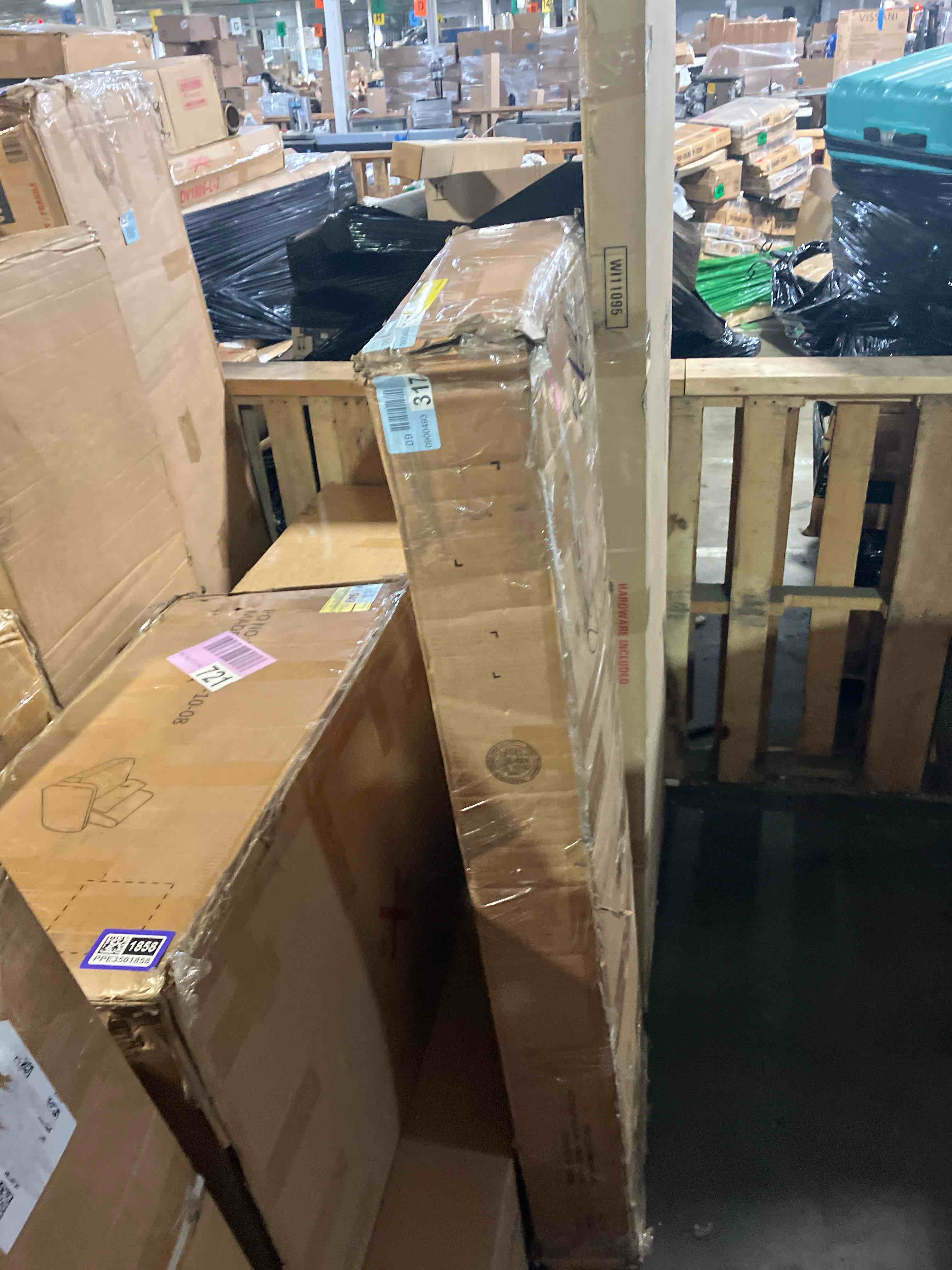 https://s3.amazonaws.com/lotting-images-prod/phillipi/PPE3500073_1753970380871.jpeg
