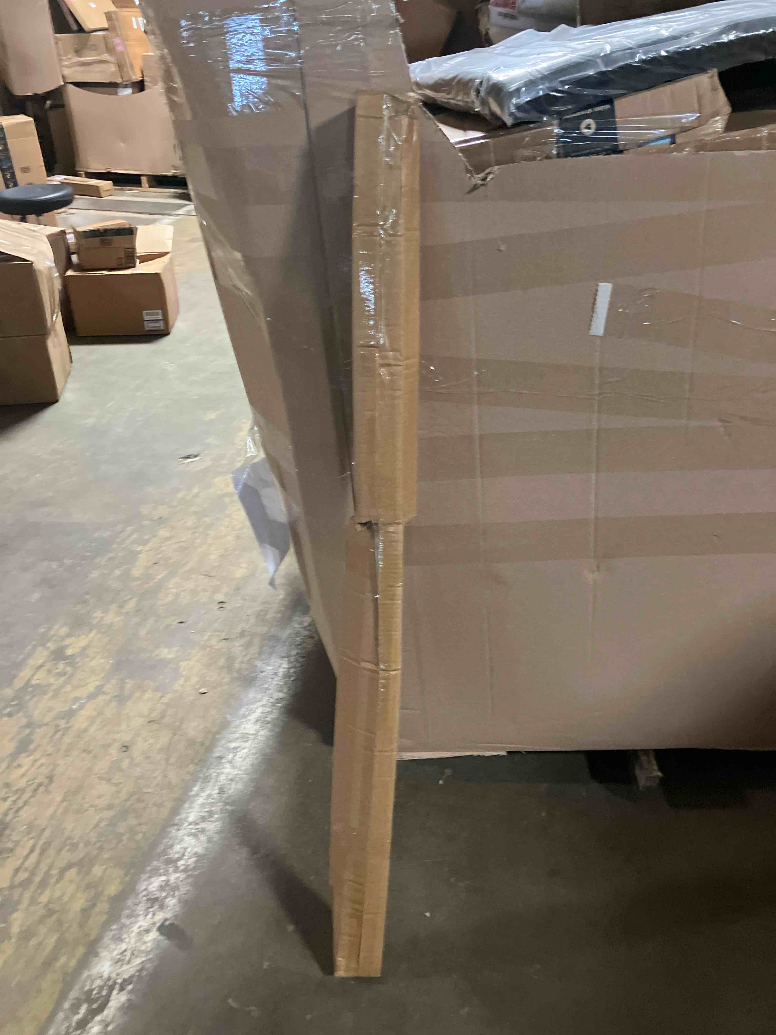 https://s3.amazonaws.com/lotting-images-prod/phillipi/PPE3500254_1753361752773.jpeg