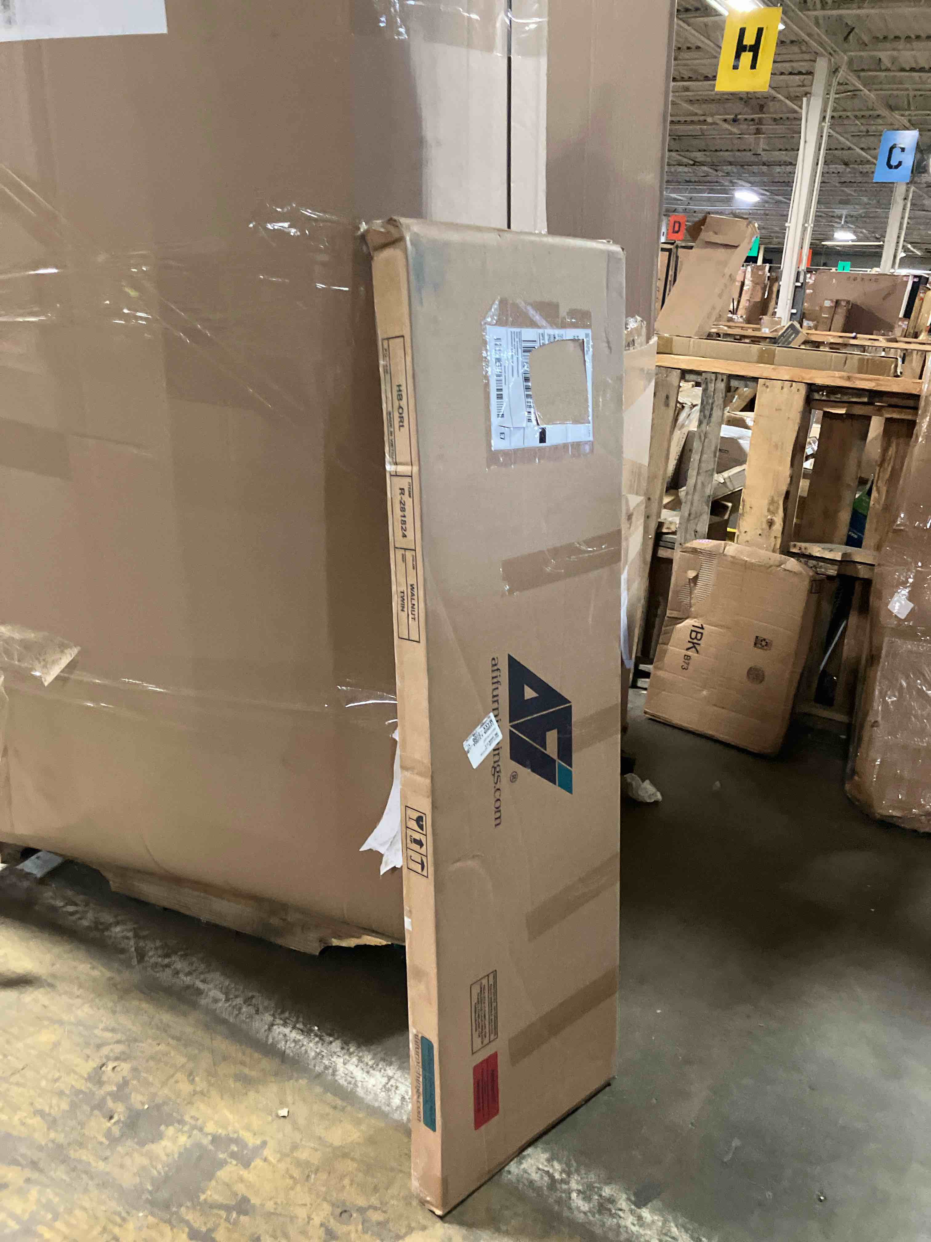 https://s3.amazonaws.com/lotting-images-prod/phillipi/PPE3500256_1753361355336.jpeg