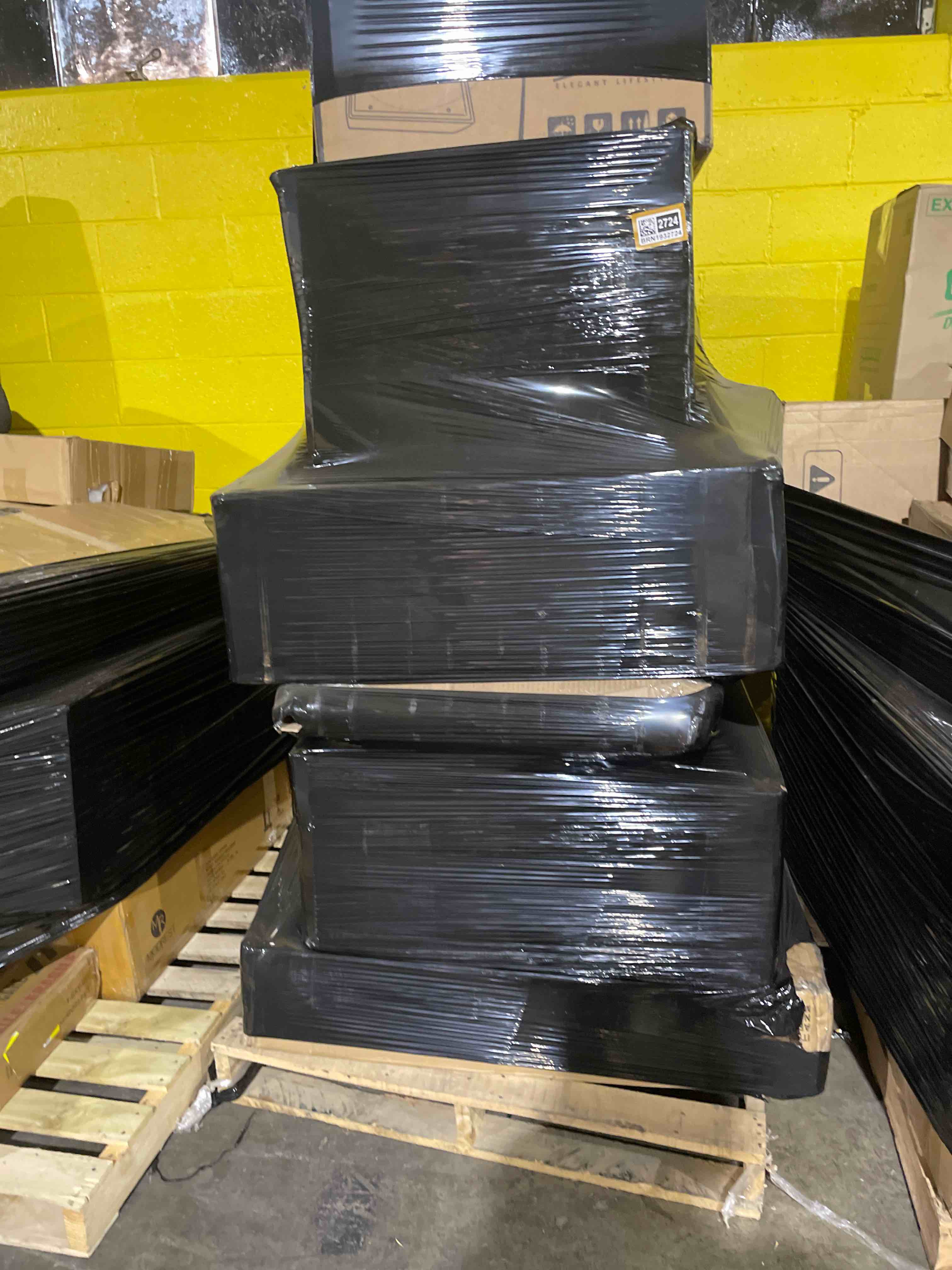 https://s3.amazonaws.com/lotting-images-prod/phillipi/PPE3500290_1753375871334.jpeg