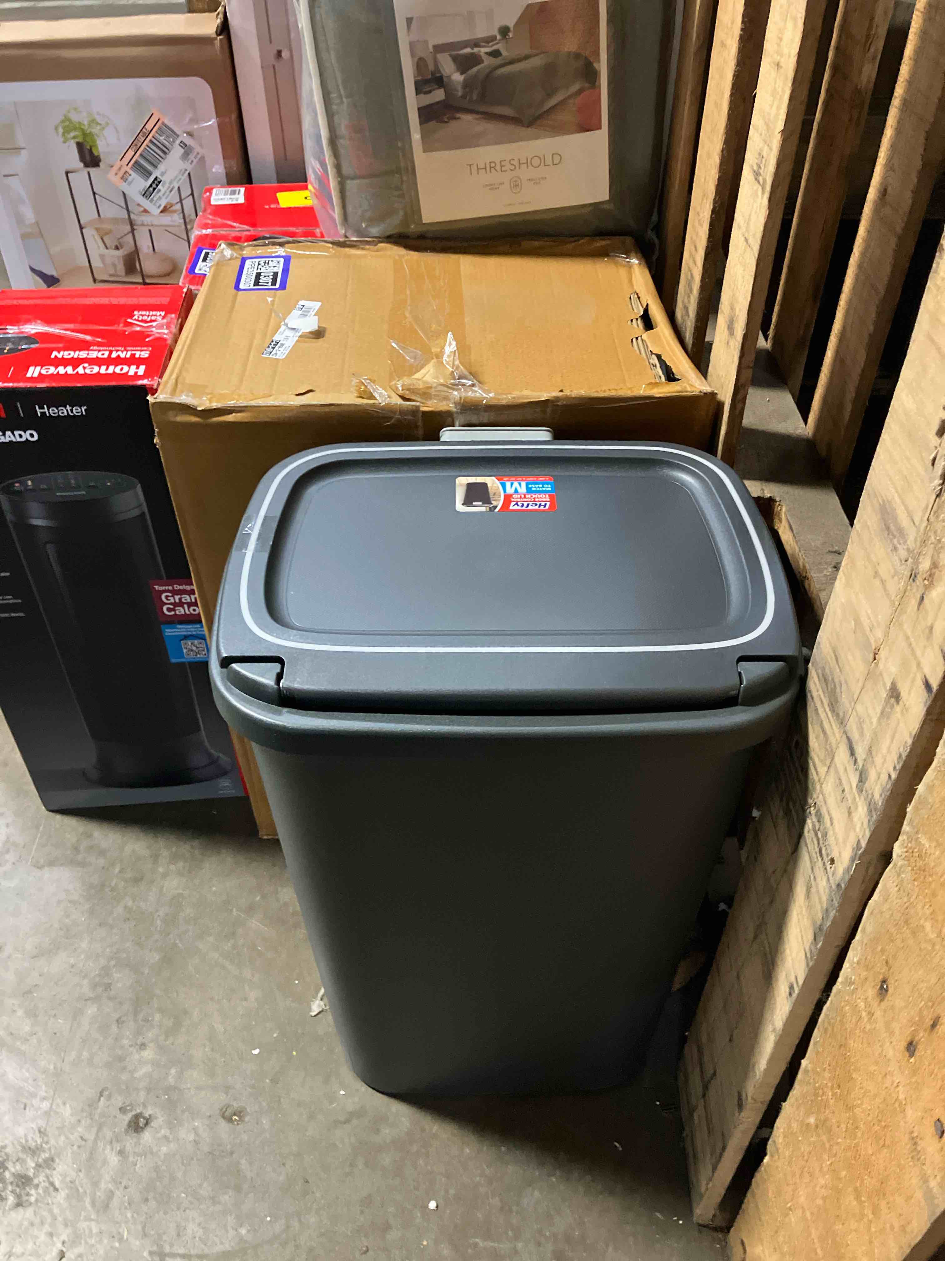 https://s3.amazonaws.com/lotting-images-prod/phillipi/PPE3500309_1753378248560.jpeg
