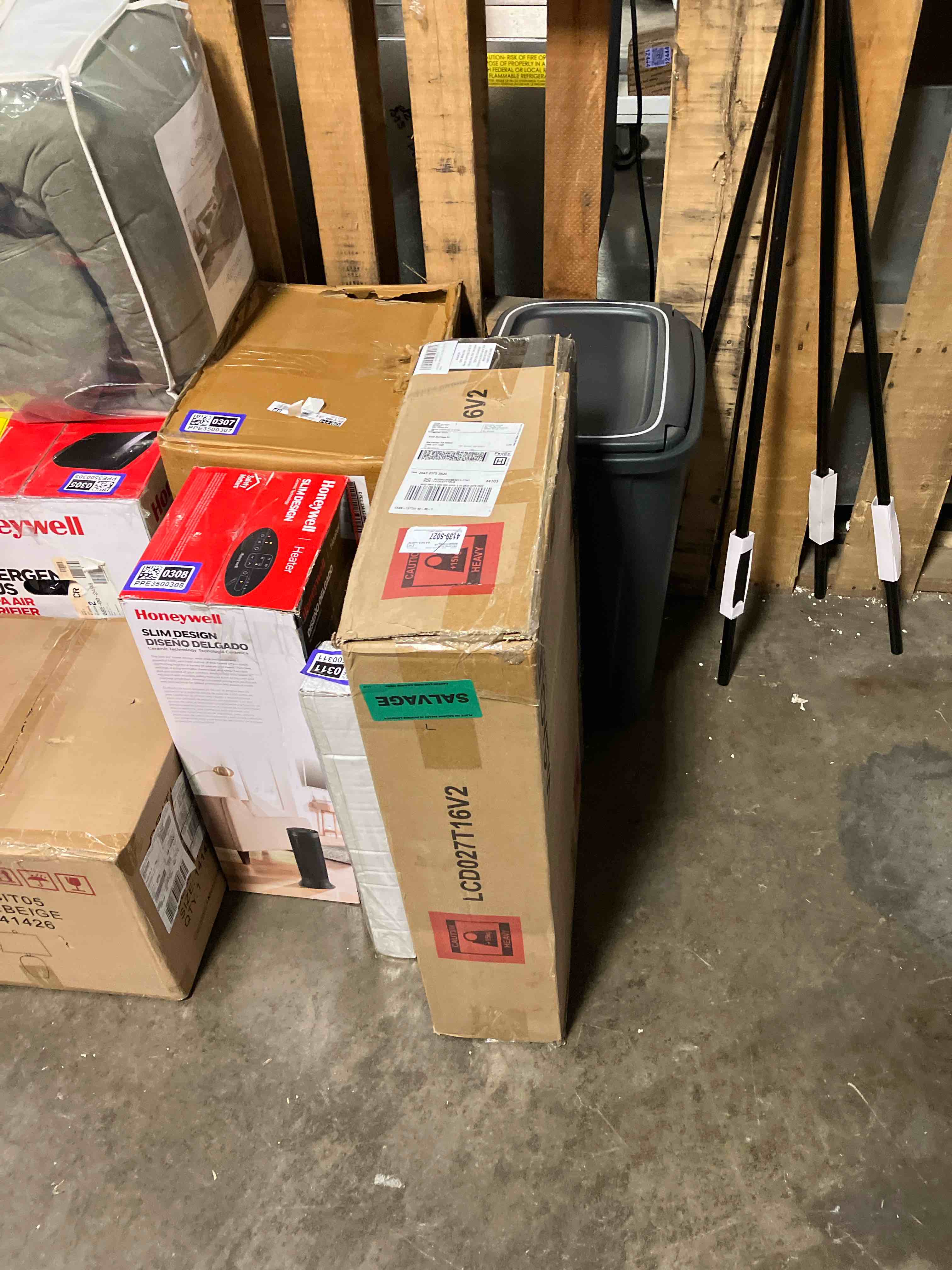 https://s3.amazonaws.com/lotting-images-prod/phillipi/PPE3500312_1753378675903.jpeg