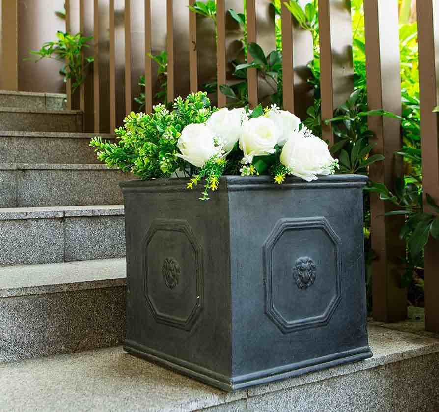 Kante Square Lion Head Concrete Planter Set of 2, Classic English Style Plant Pot with Drainage Hole and Rubber Plug for Indoor Outdoor, 10.2"x10.2"x10.2" and 12.6"x12.6"x12.6" Charcoal Gray