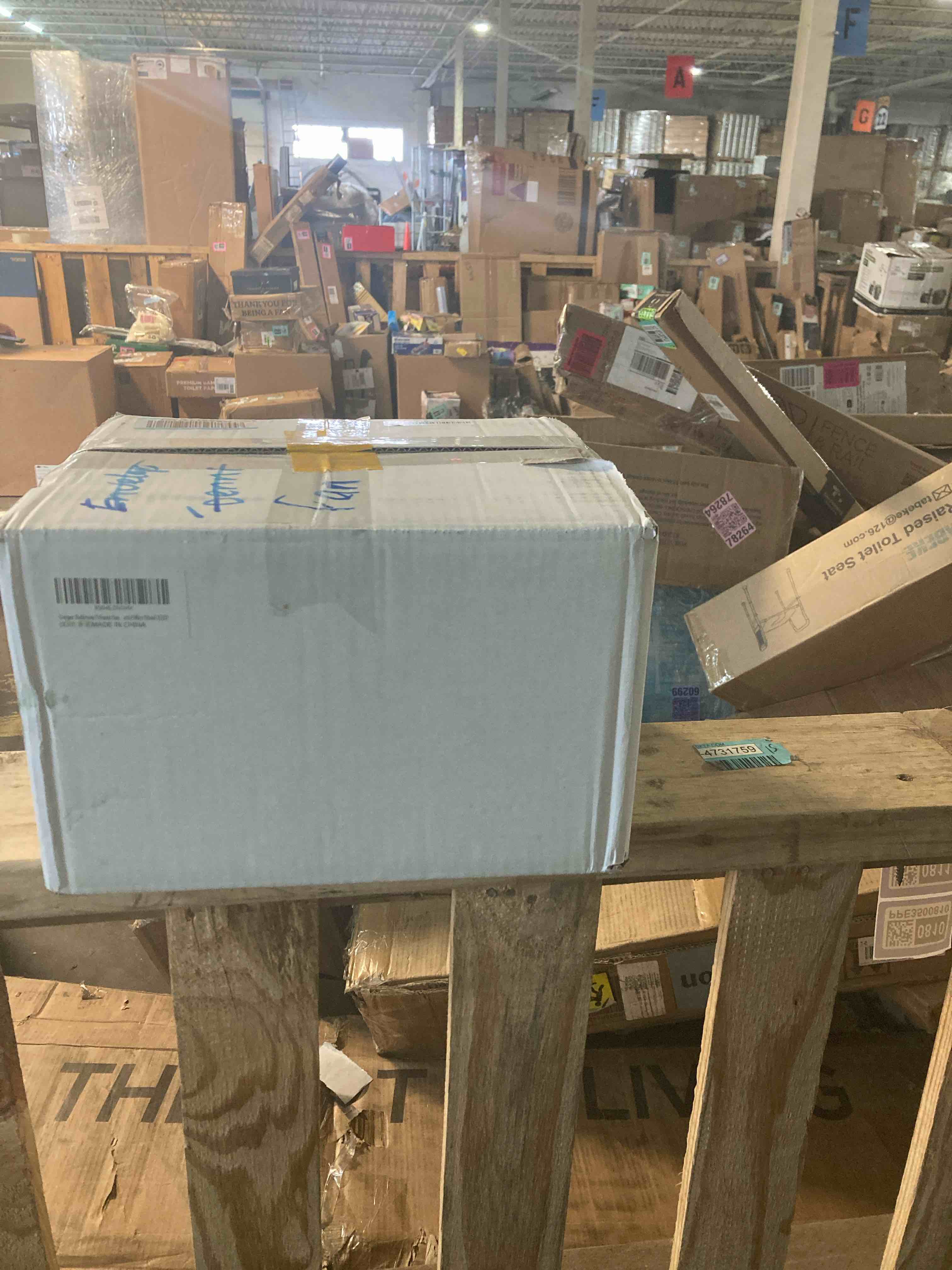 https://s3.amazonaws.com/lotting-images-prod/phillipi/PPE3500818_1753799026628.jpeg