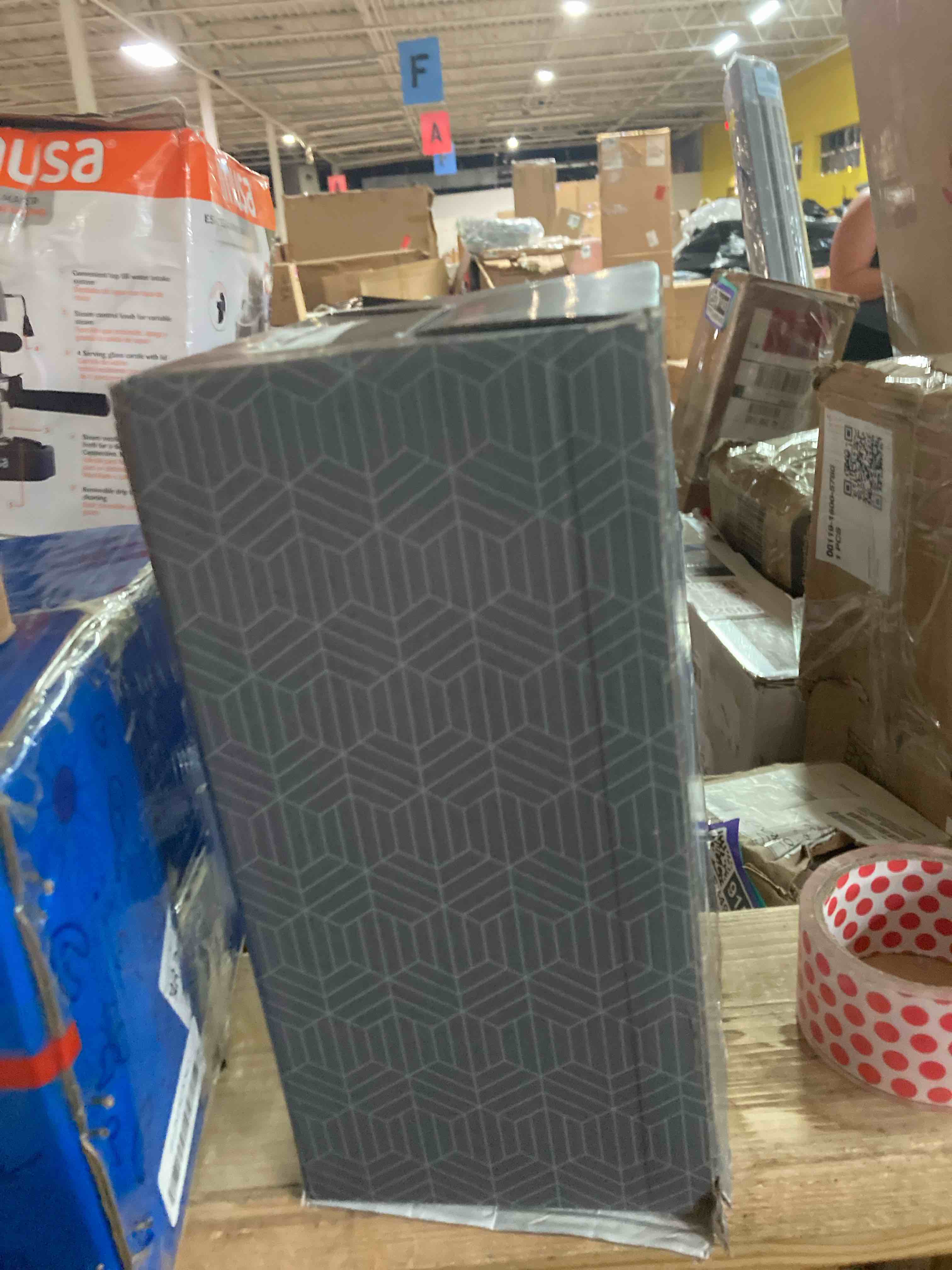 https://s3.amazonaws.com/lotting-images-prod/phillipi/PPE3500894_1753815474799.jpeg