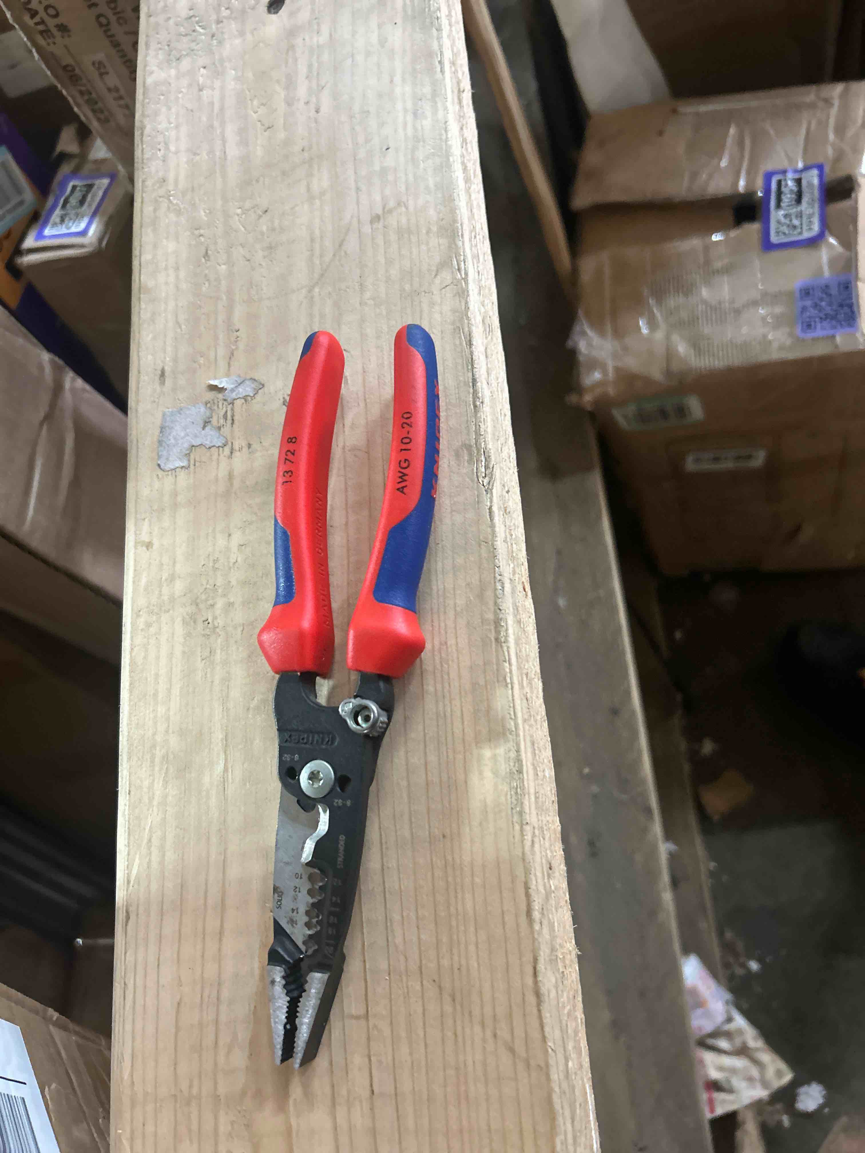 https://s3.amazonaws.com/lotting-images-prod/phillipi/PPE3500944_1753804308516.jpeg