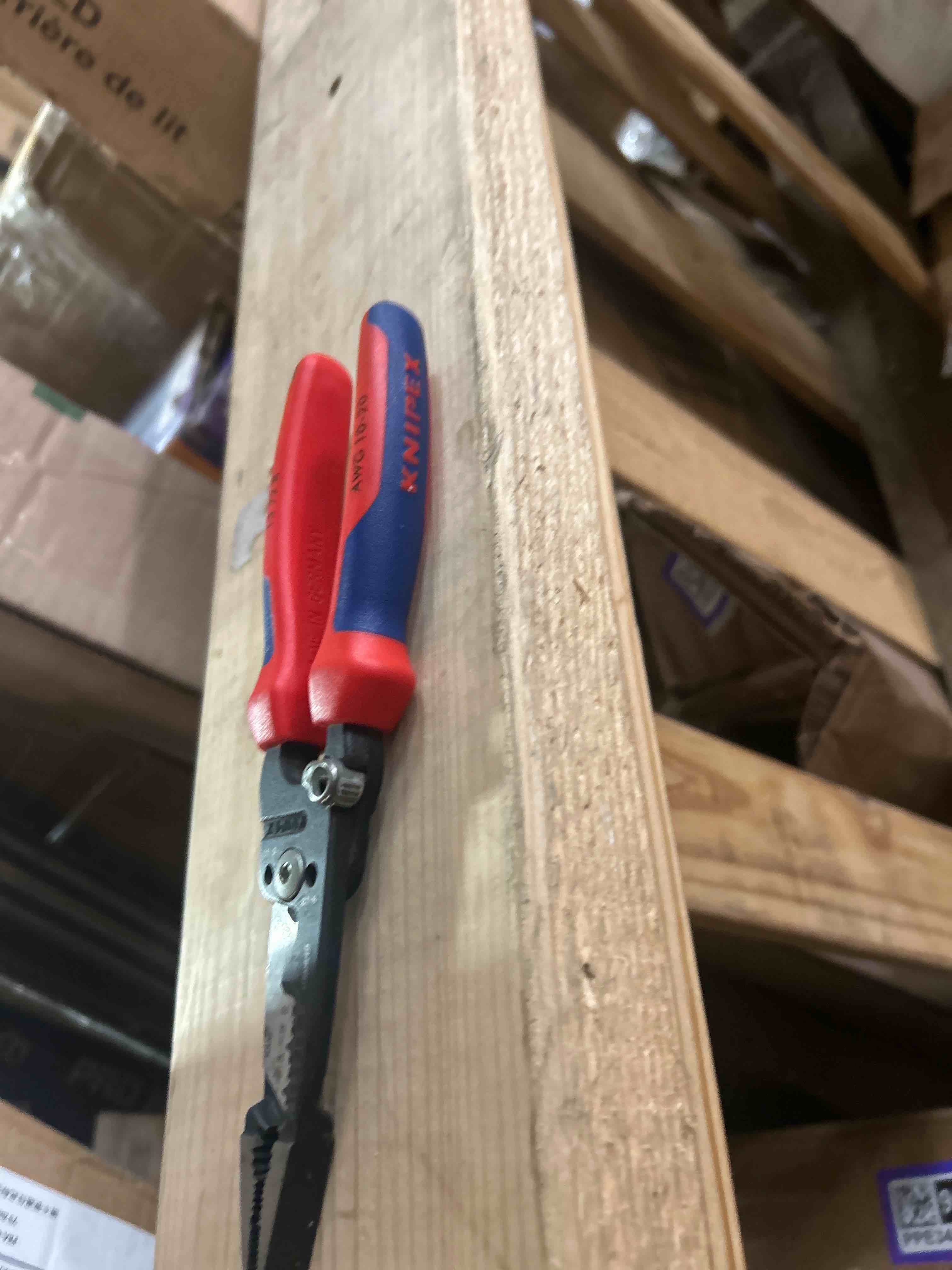 https://s3.amazonaws.com/lotting-images-prod/phillipi/PPE3500944_1753804312010.jpeg