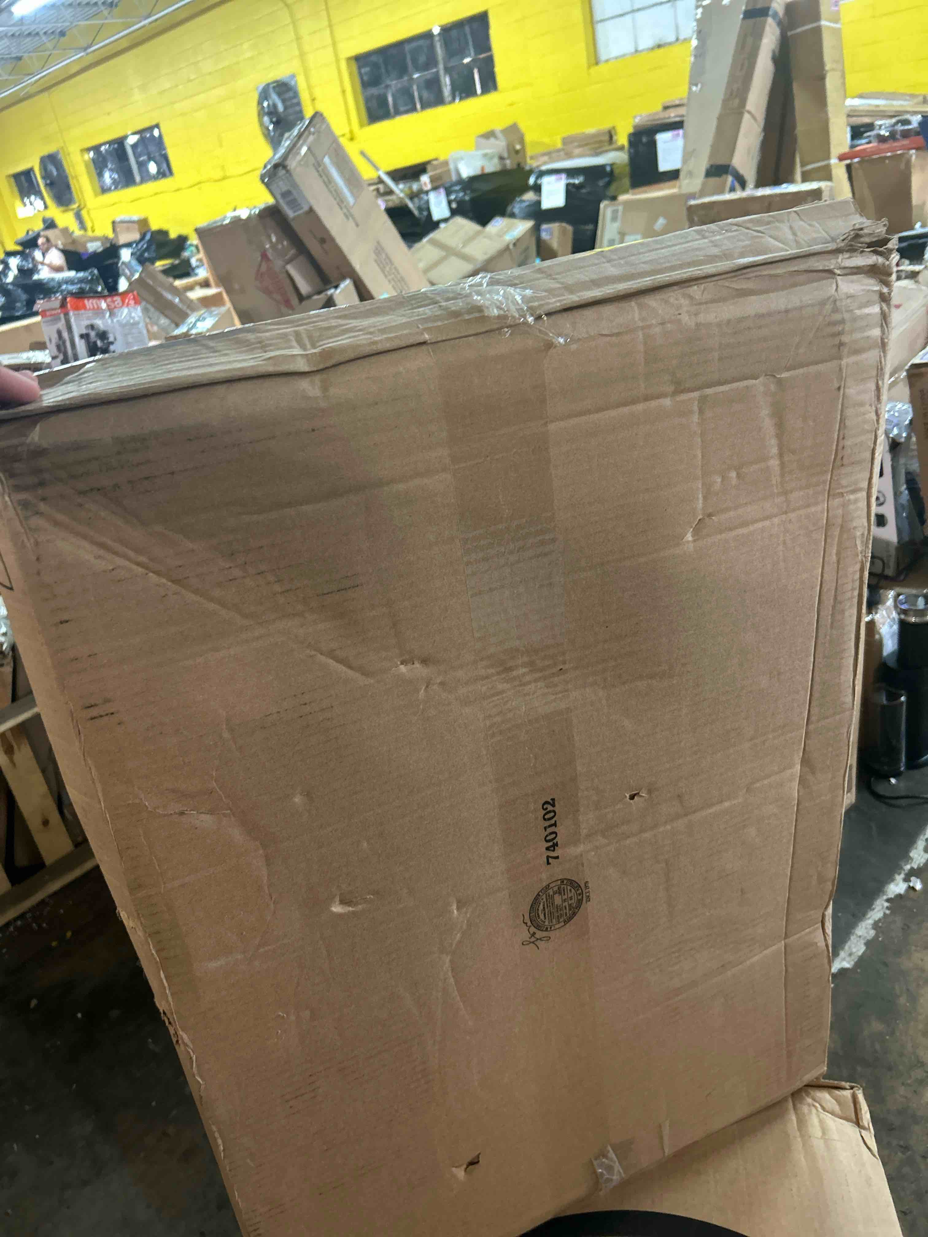 https://s3.amazonaws.com/lotting-images-prod/phillipi/PPE3501099_1753821701171.jpeg