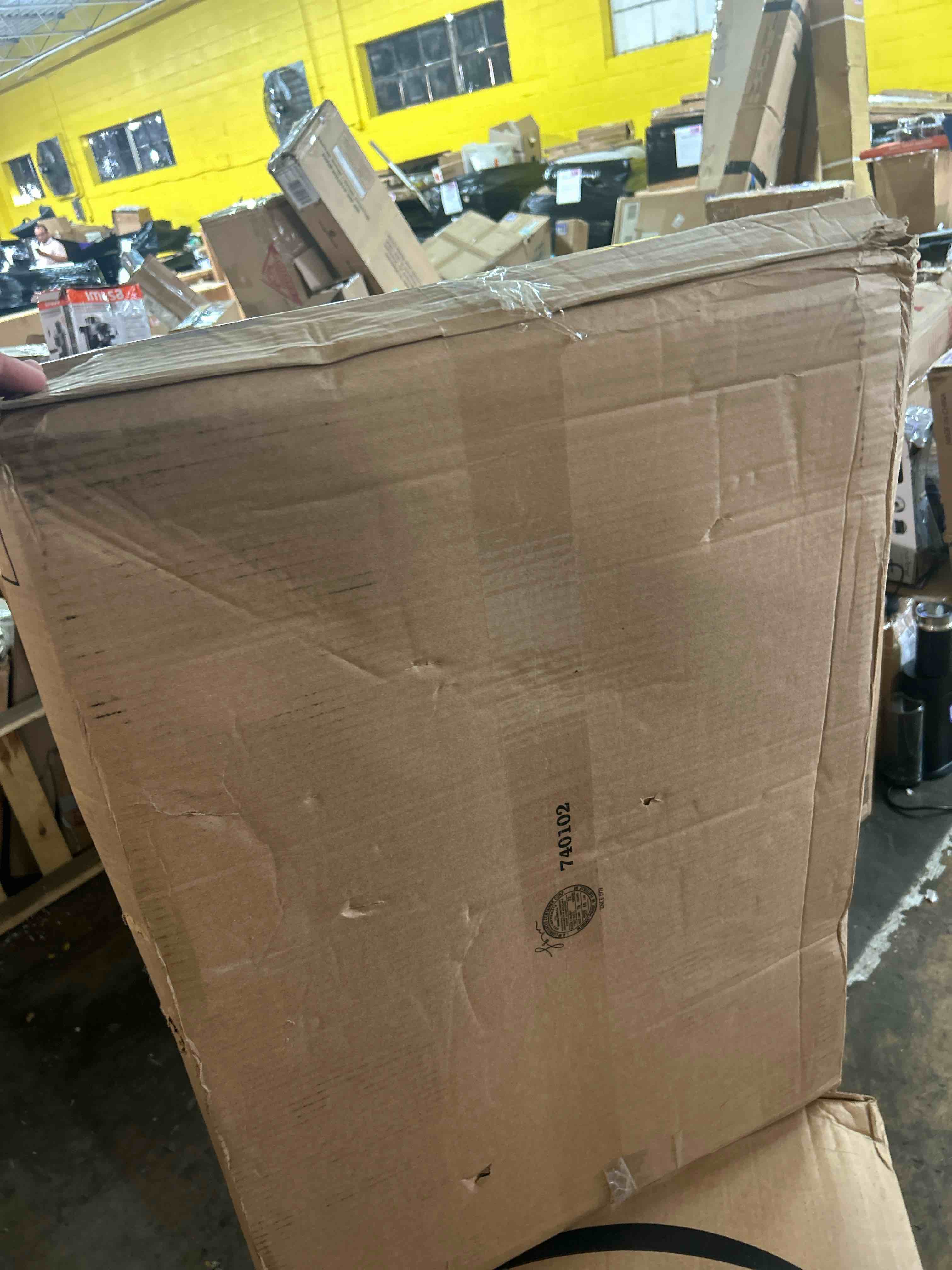 https://s3.amazonaws.com/lotting-images-prod/phillipi/PPE3501099_1753821702257.jpeg