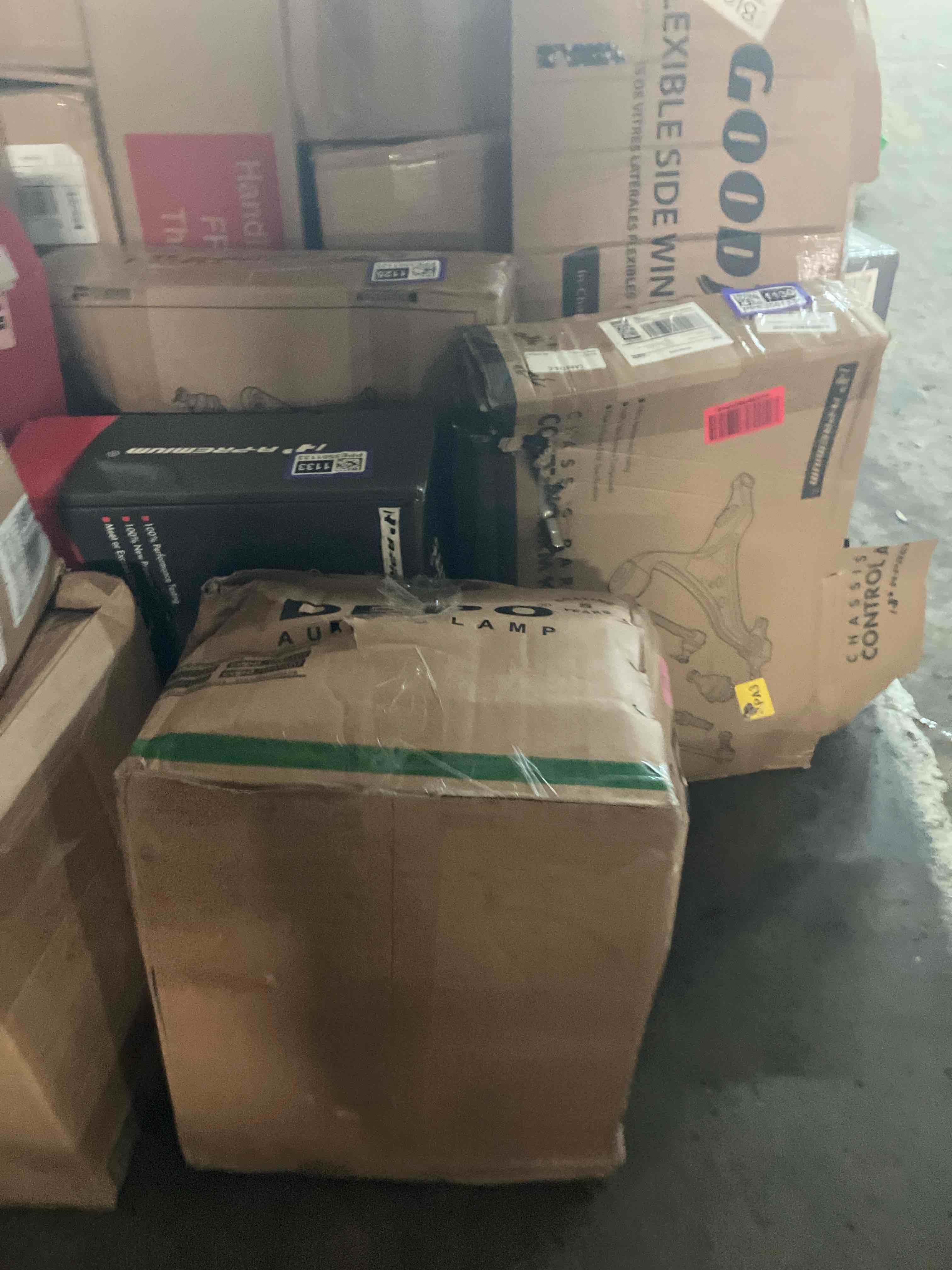 https://s3.amazonaws.com/lotting-images-prod/phillipi/PPE3501139_1753881092903.jpeg