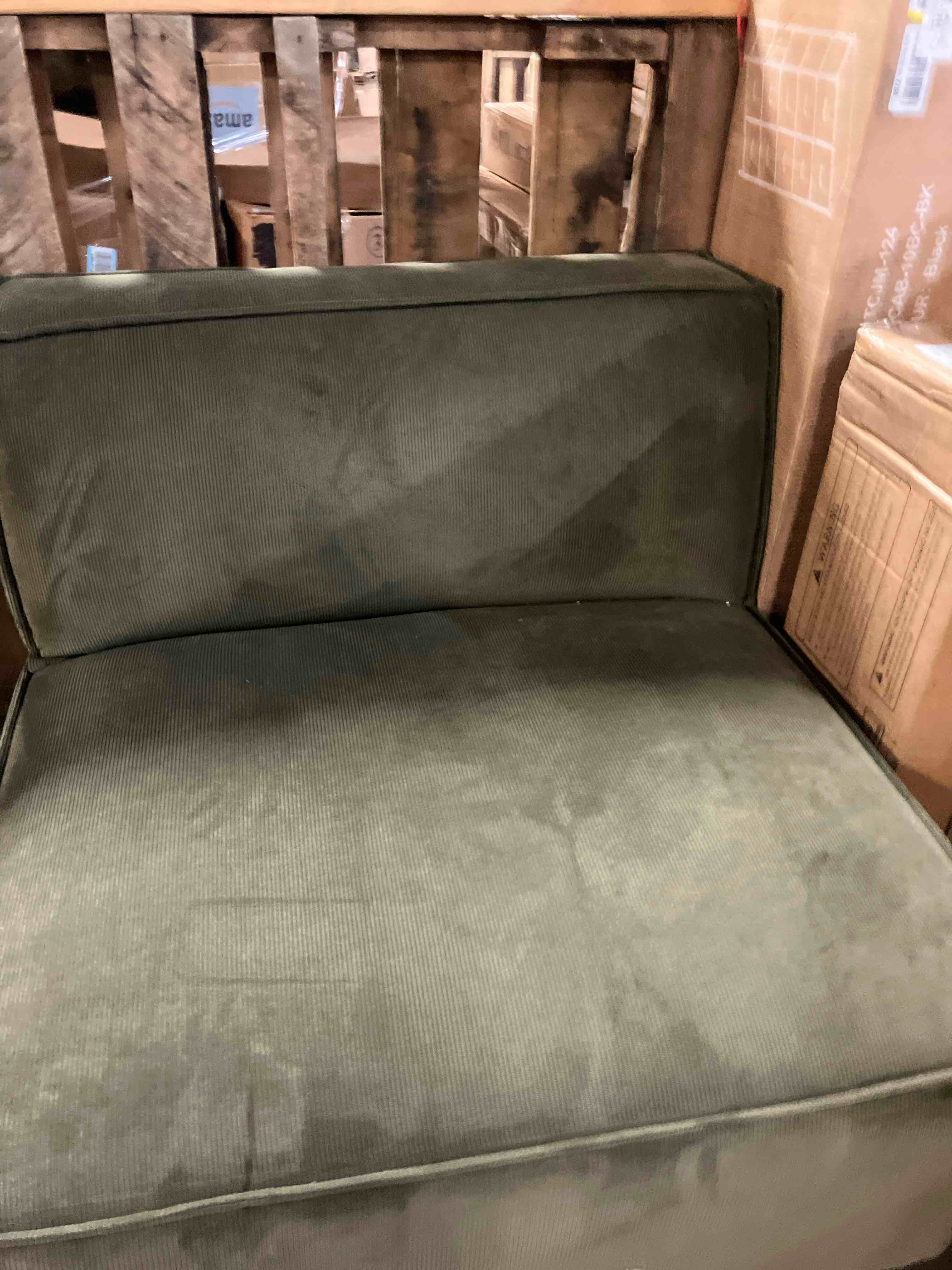 https://s3.amazonaws.com/lotting-images-prod/phillipi/PPE3501143_1753826248282.jpeg