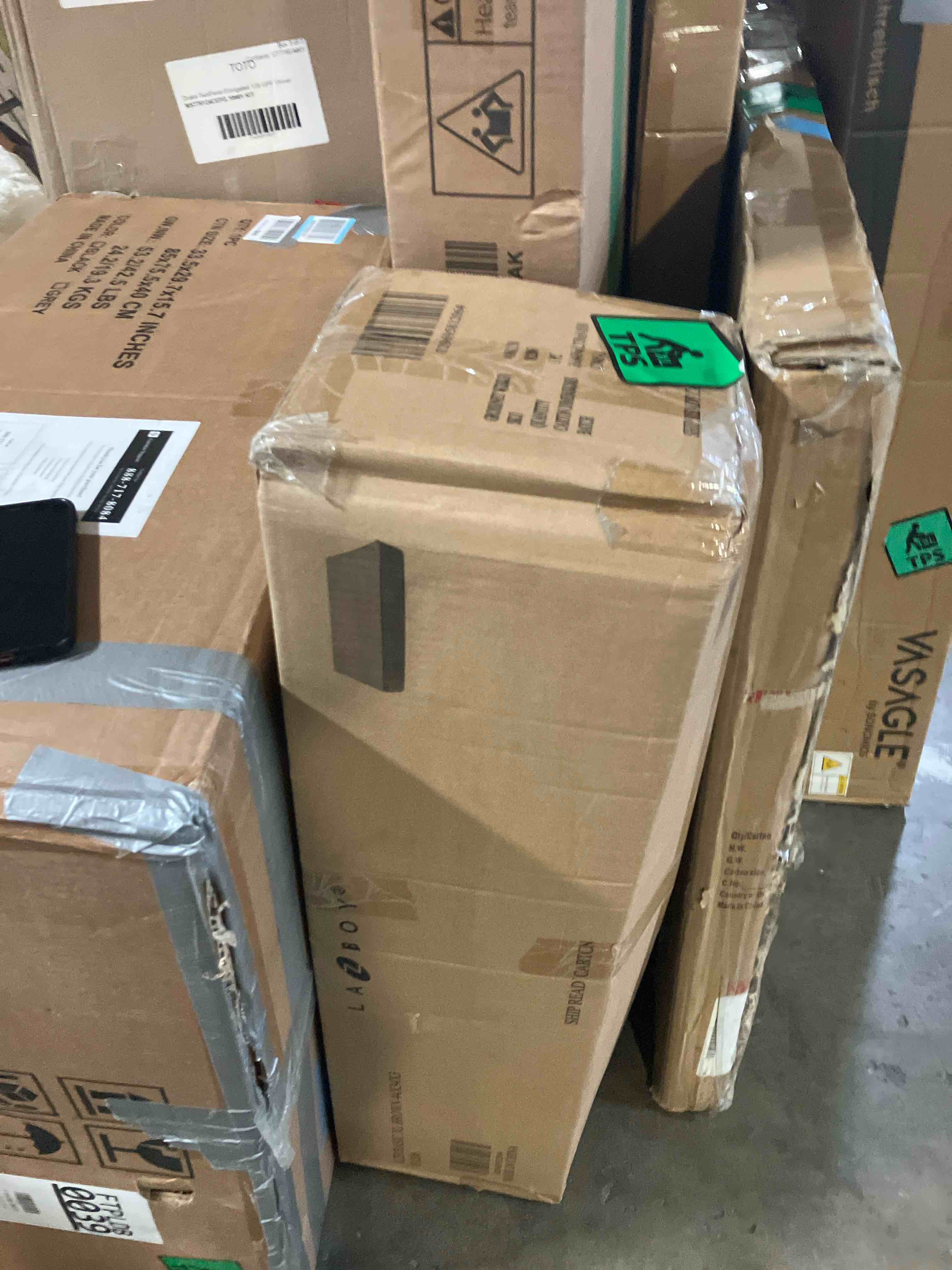 https://s3.amazonaws.com/lotting-images-prod/phillipi/PPE3501217_1754580047255.jpeg