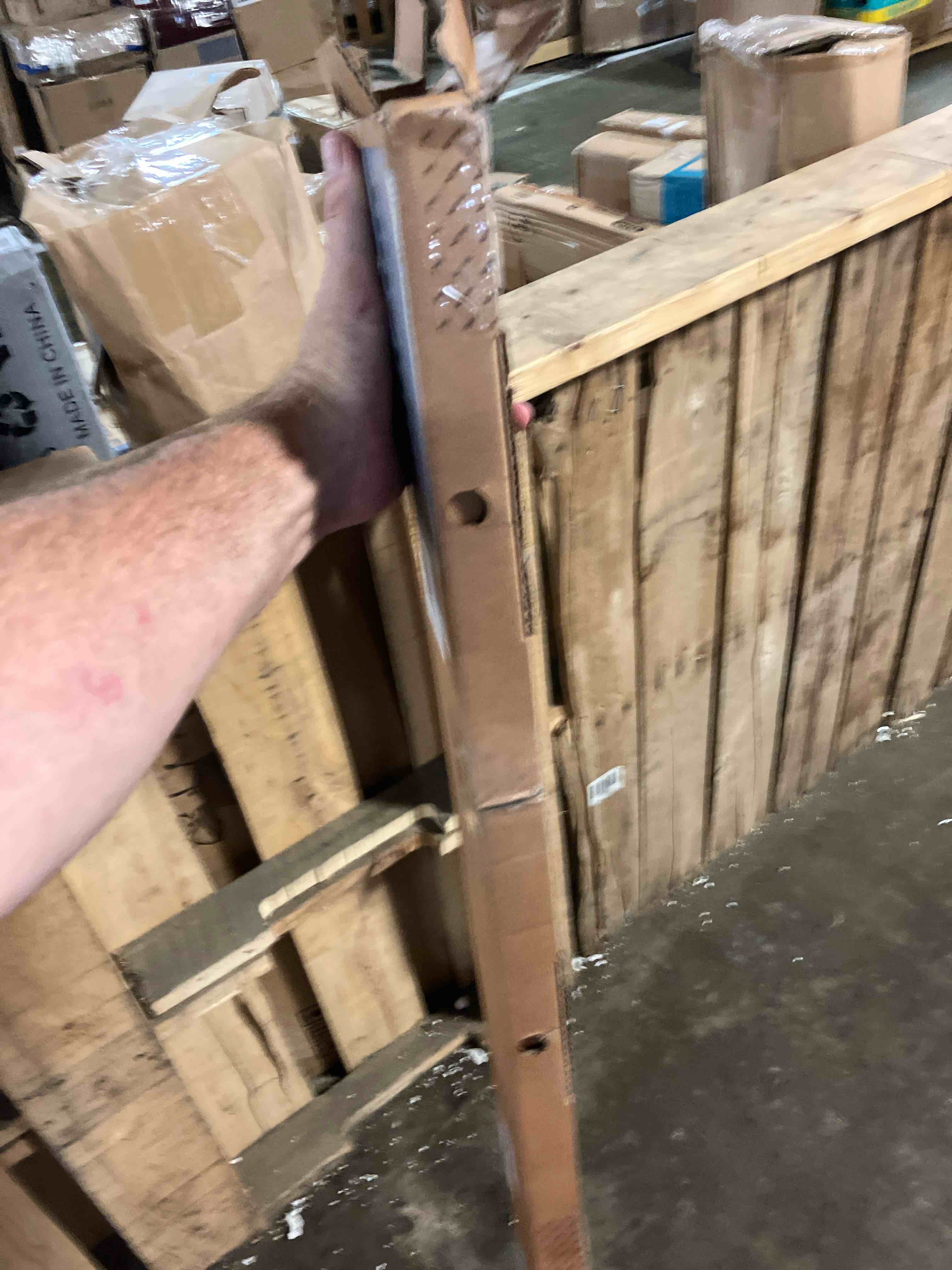 https://s3.amazonaws.com/lotting-images-prod/phillipi/PPE3501228_1753897846327.jpeg