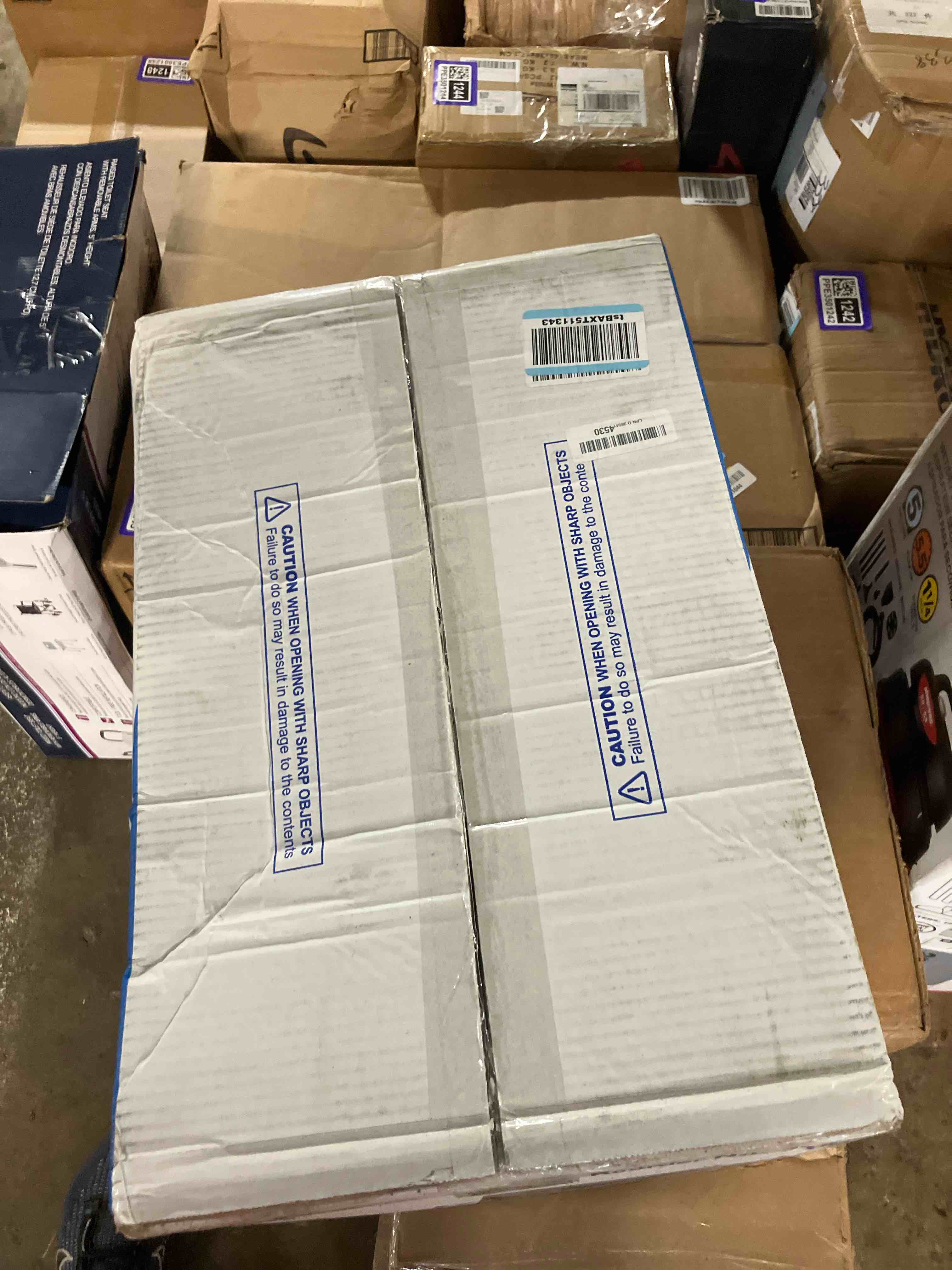 https://s3.amazonaws.com/lotting-images-prod/phillipi/PPE3501232_1753897038182.jpeg