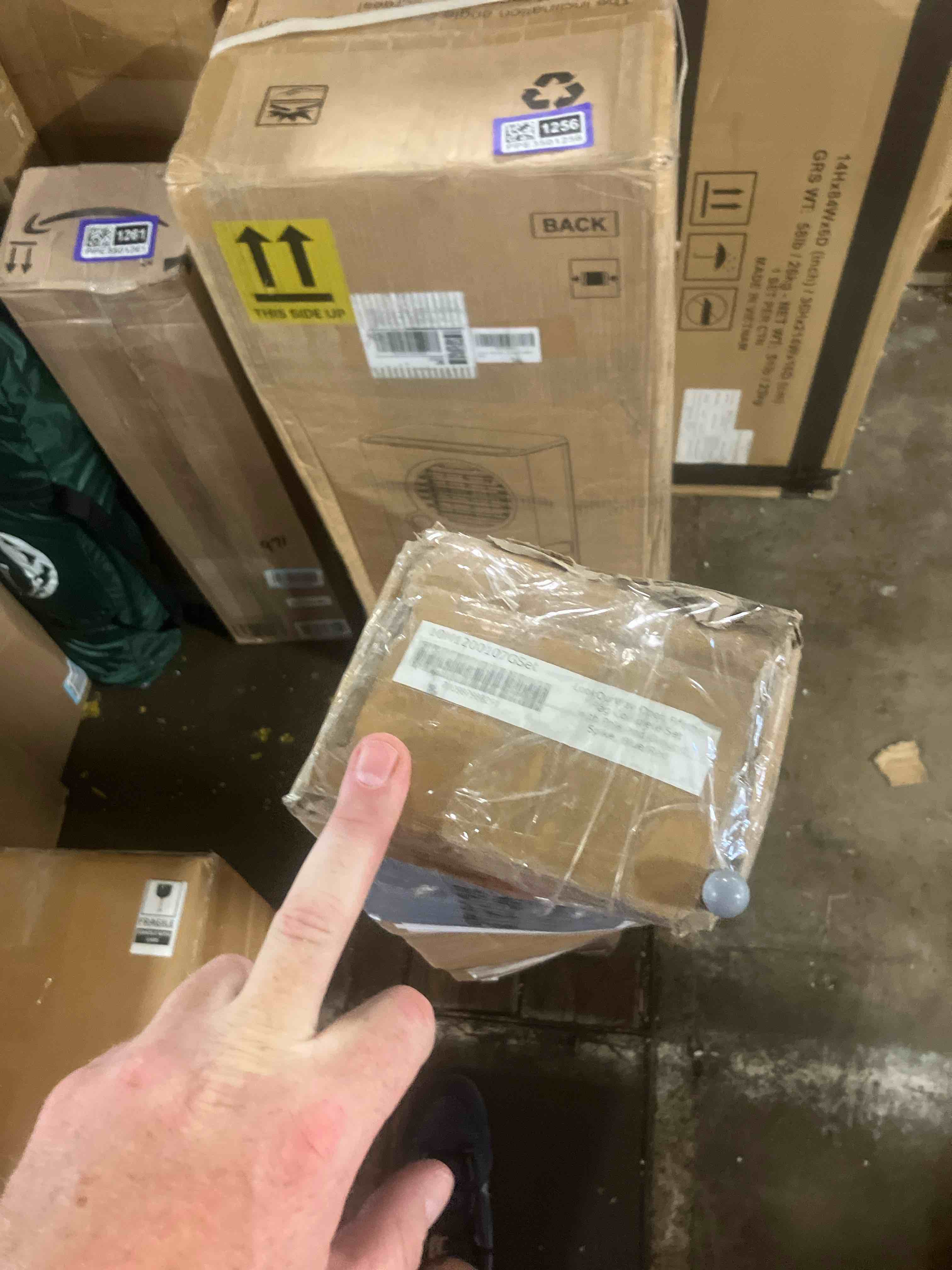https://s3.amazonaws.com/lotting-images-prod/phillipi/PPE3501254_1753892706136.jpeg