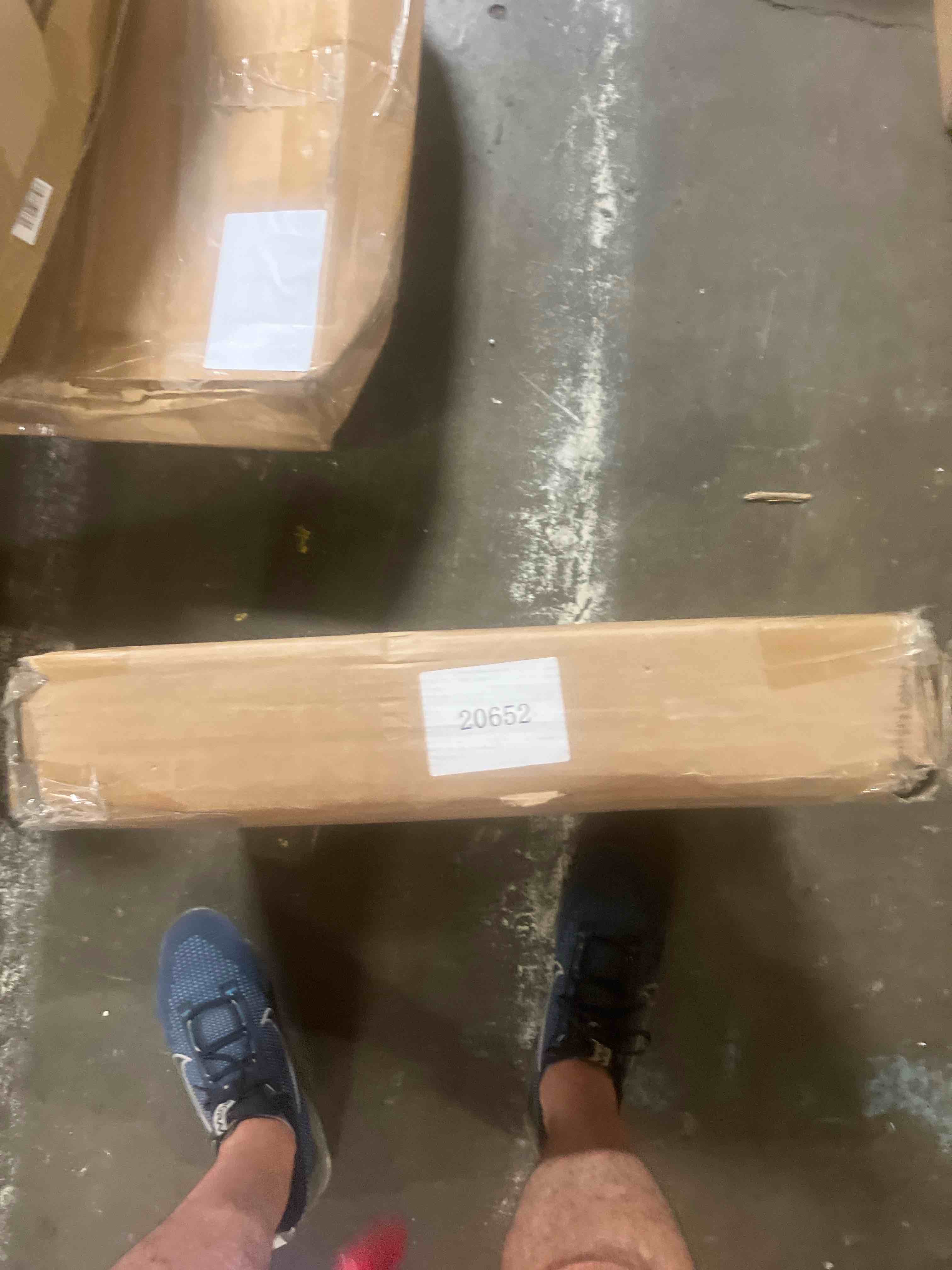 https://s3.amazonaws.com/lotting-images-prod/phillipi/PPE3501310_1753885030646.jpeg