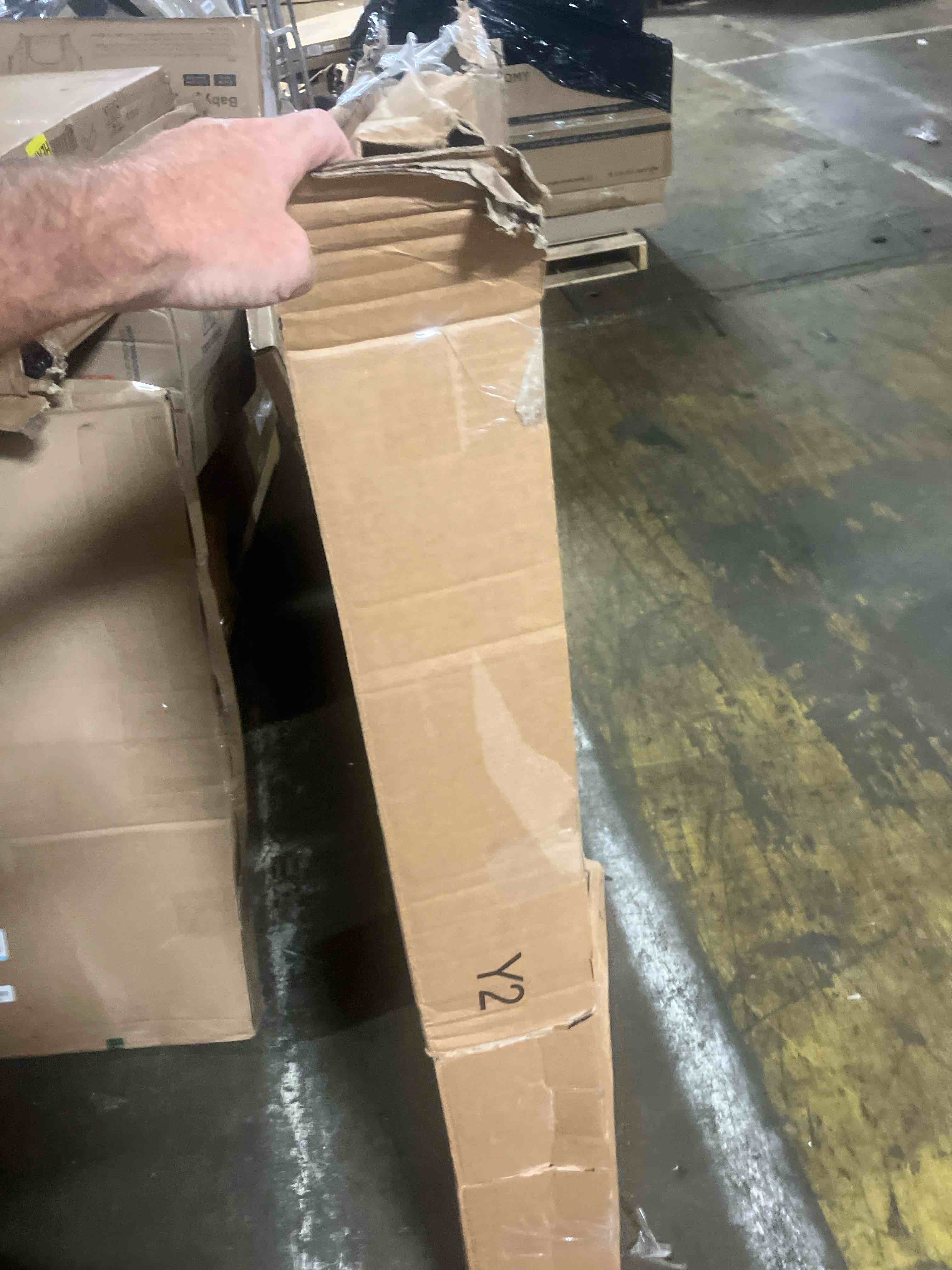 https://s3.amazonaws.com/lotting-images-prod/phillipi/PPE3501331_1753881706384.jpeg
