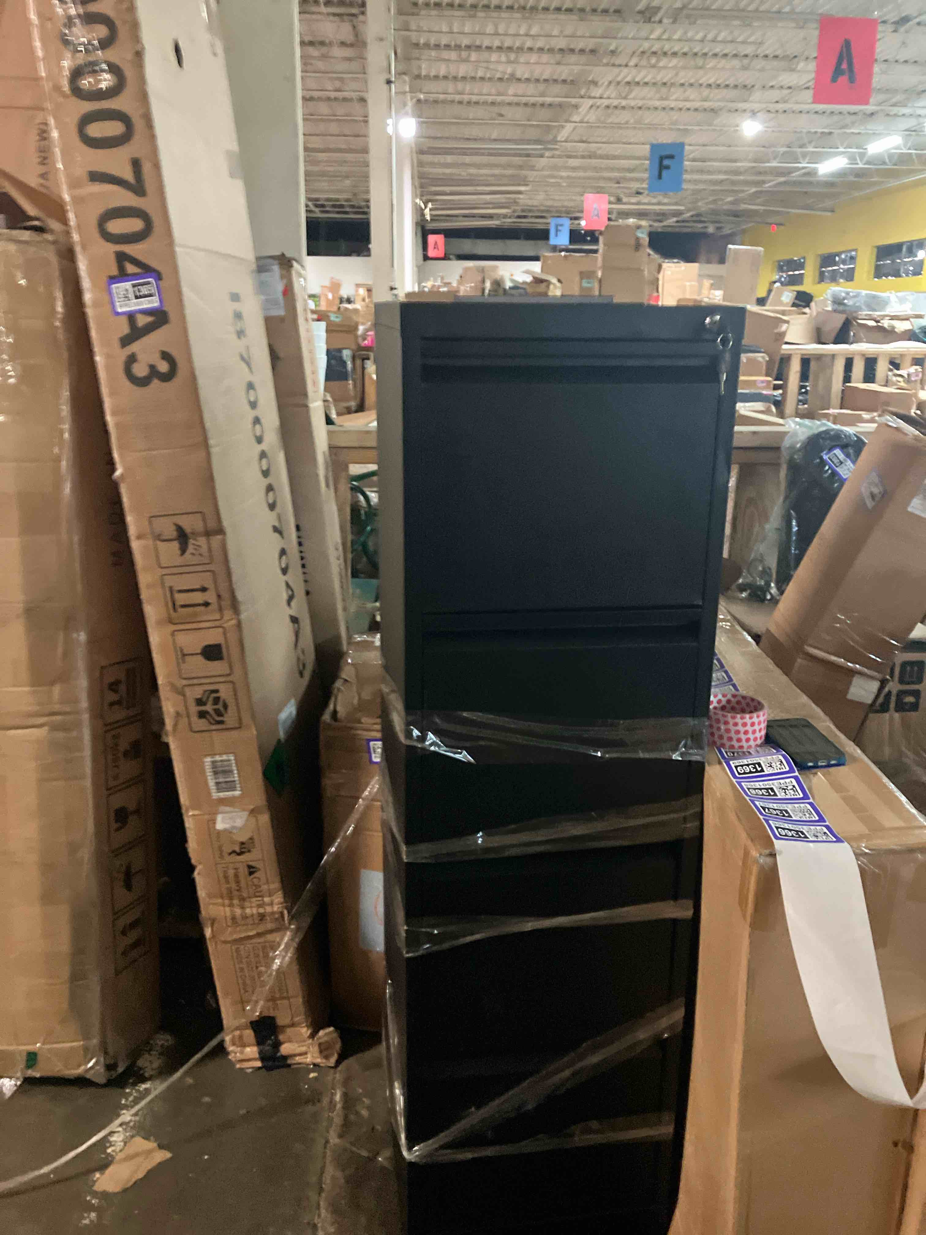 https://s3.amazonaws.com/lotting-images-prod/phillipi/PPE3501482_1753886125359.jpeg