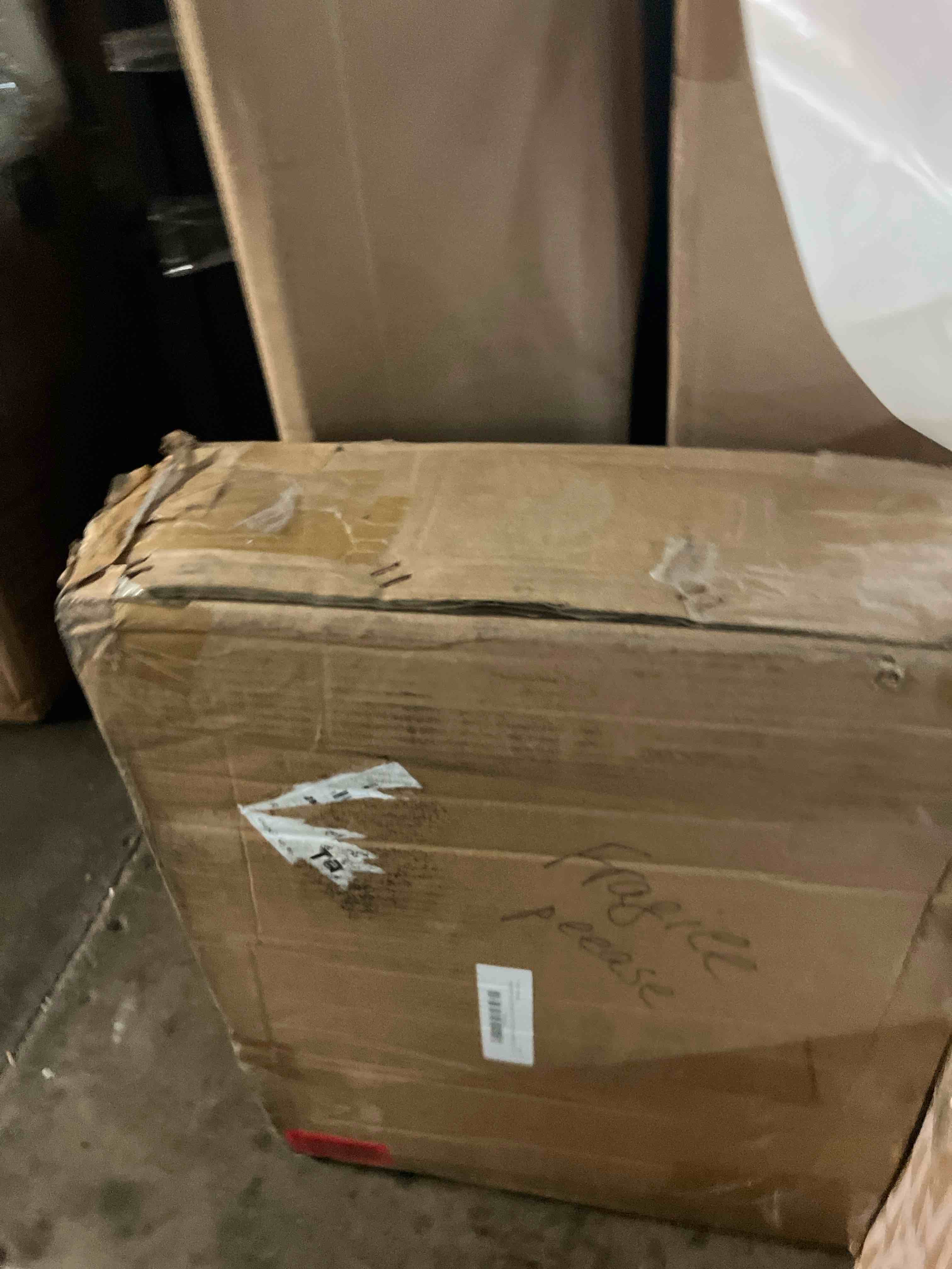https://s3.amazonaws.com/lotting-images-prod/phillipi/PPE3501483_1753886518363.jpeg
