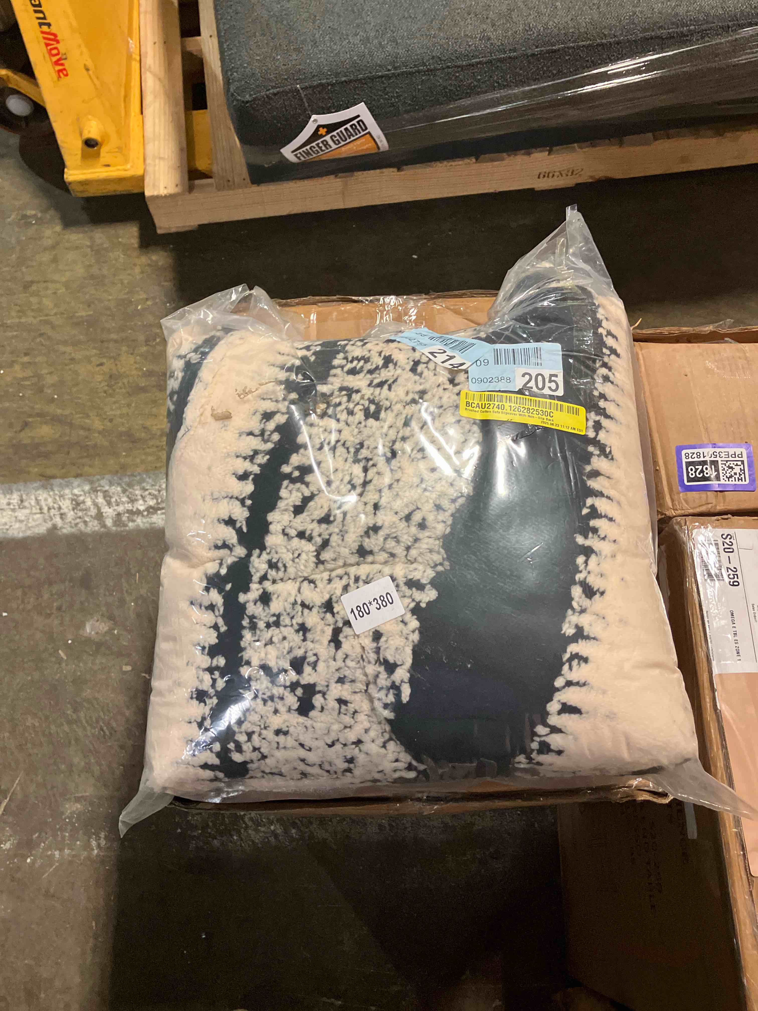 https://s3.amazonaws.com/lotting-images-prod/phillipi/PPE3501831_1753901845916.jpeg