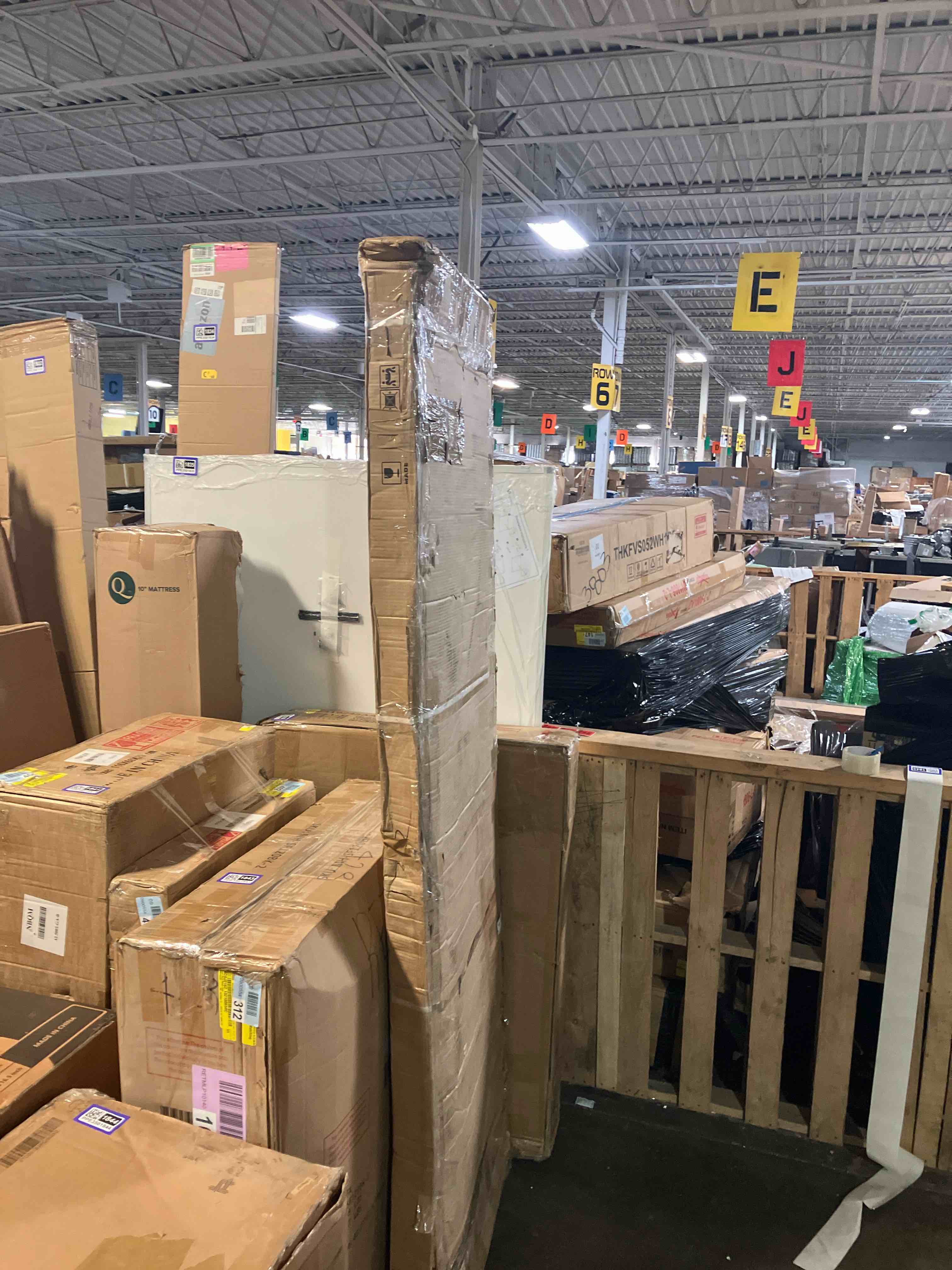 https://s3.amazonaws.com/lotting-images-prod/phillipi/PPE3501845_1753906932542.jpeg