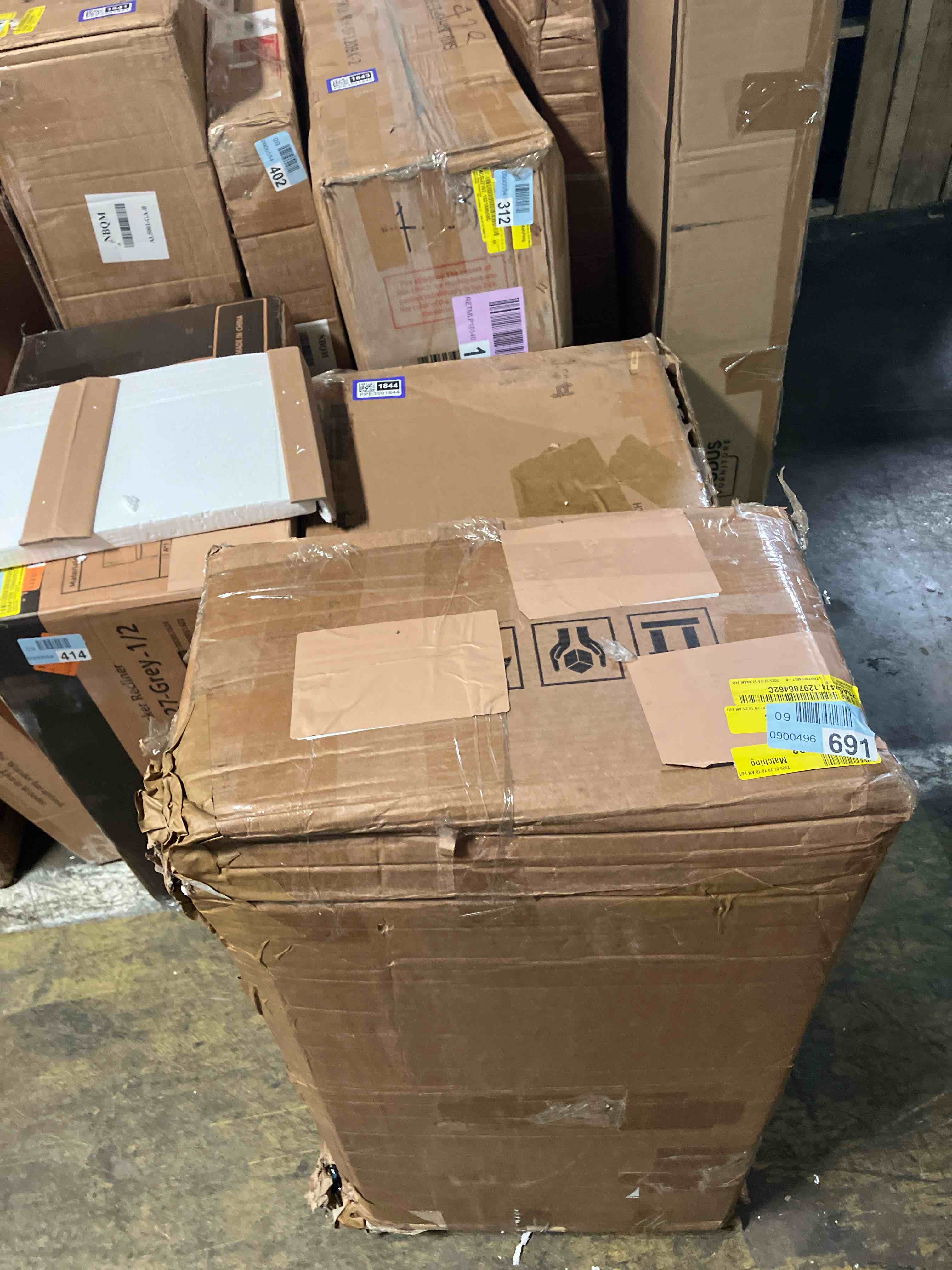 https://s3.amazonaws.com/lotting-images-prod/phillipi/PPE3501847_1753907821851.jpeg