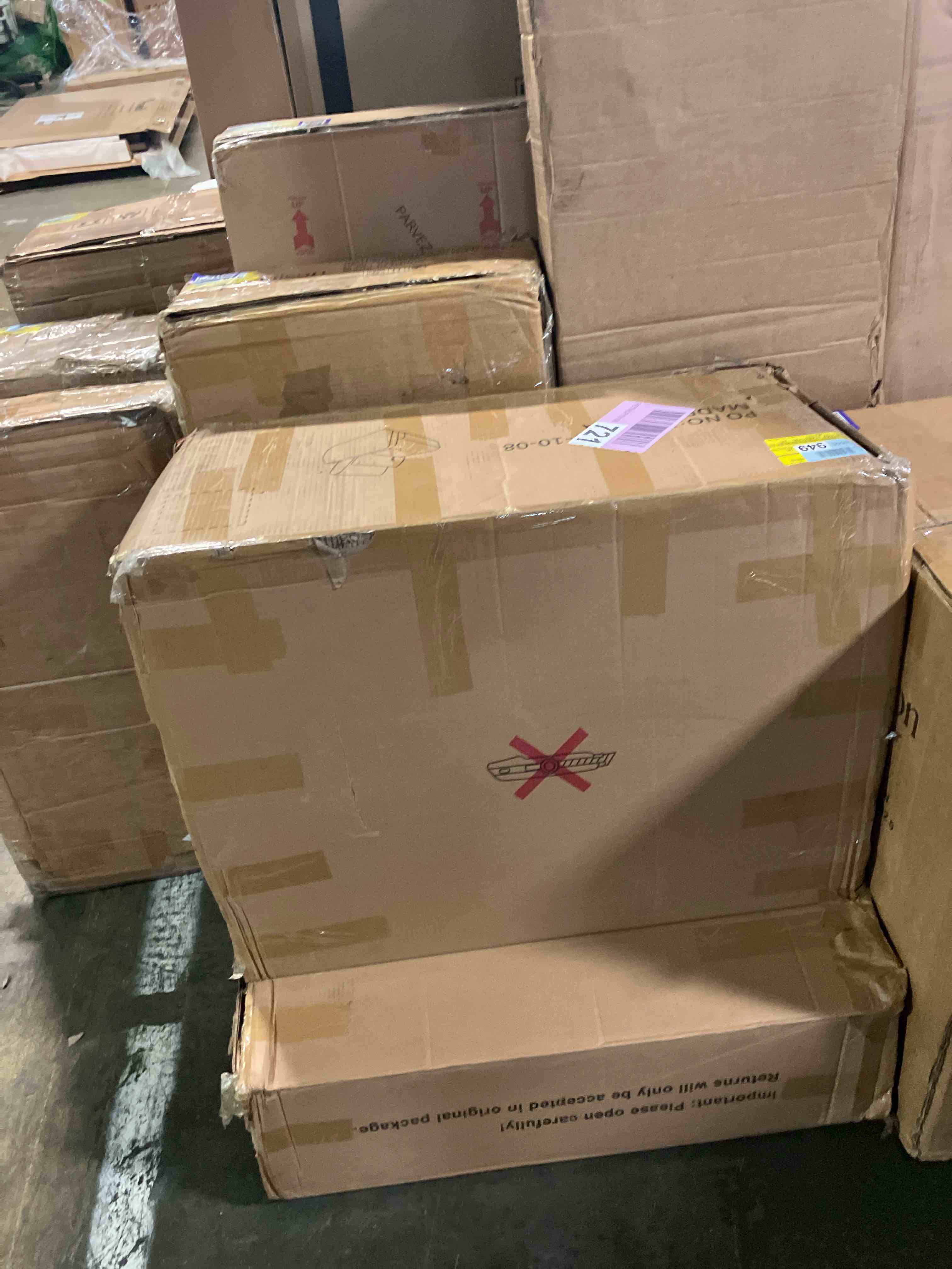 https://s3.amazonaws.com/lotting-images-prod/phillipi/PPE3501858_1753911218070.jpeg