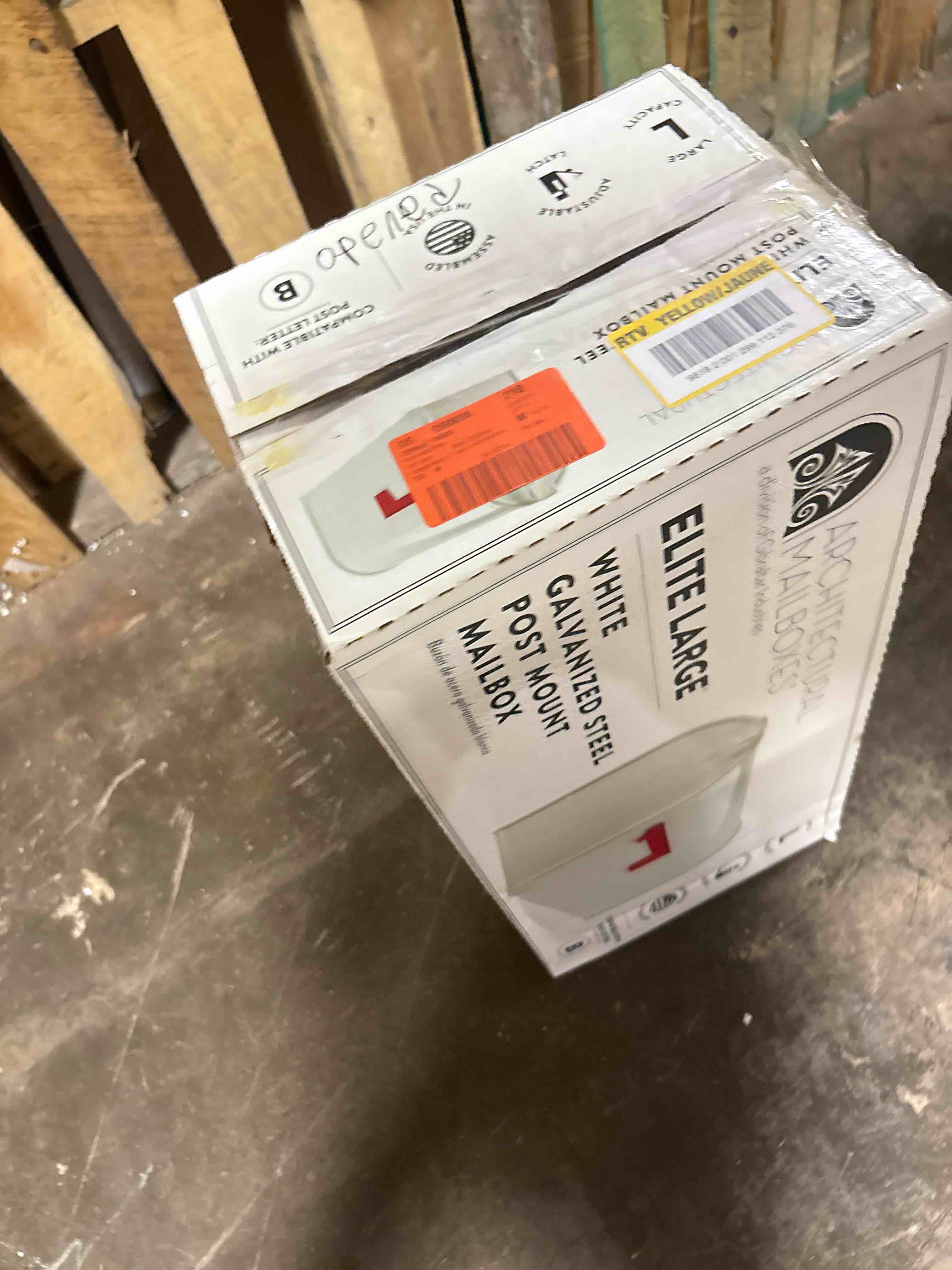 https://s3.amazonaws.com/lotting-images-prod/phillipi/PPE3501872_1753899848081.jpeg