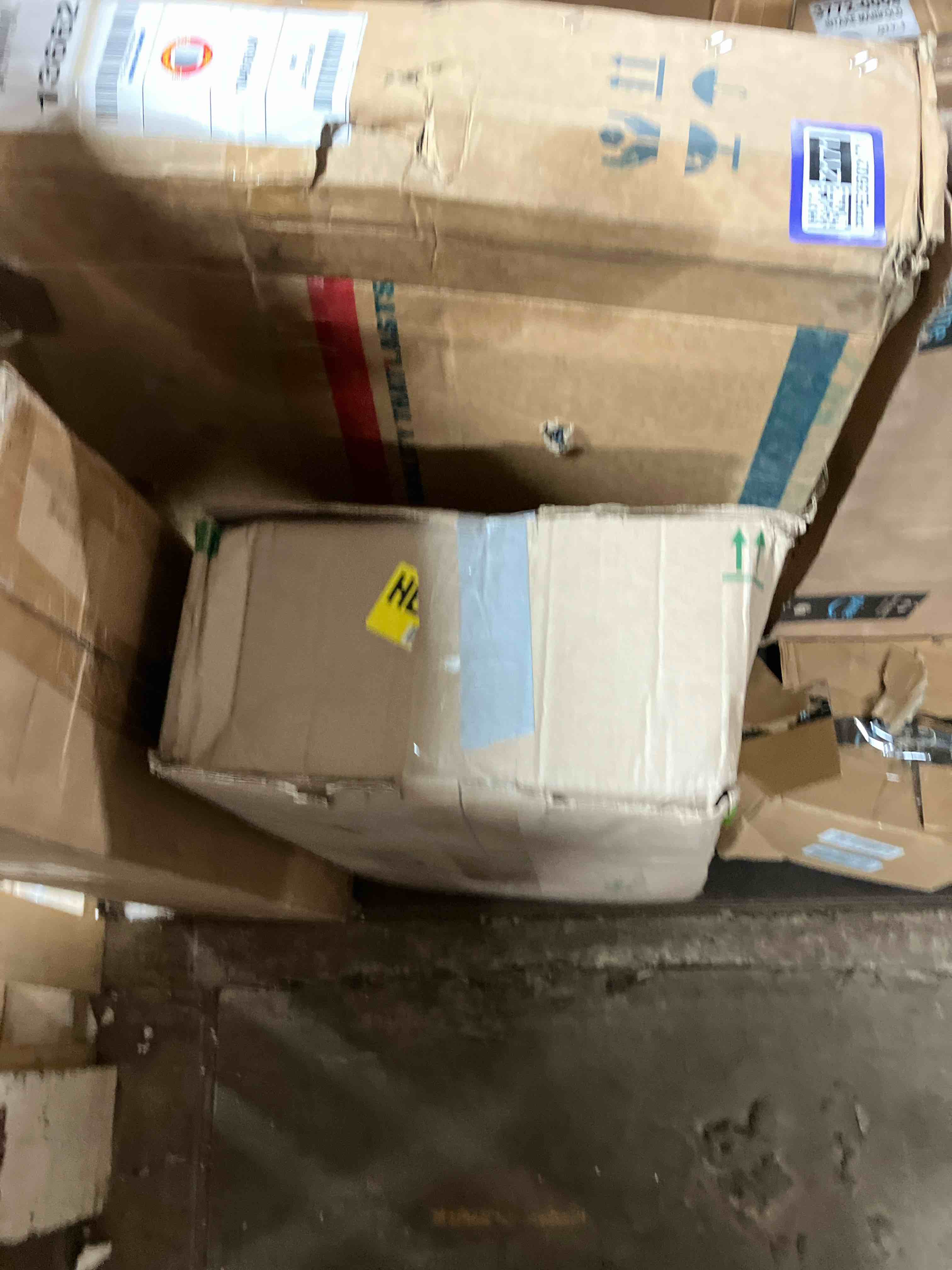https://s3.amazonaws.com/lotting-images-prod/phillipi/PPE3502163_1755282662340.jpeg
