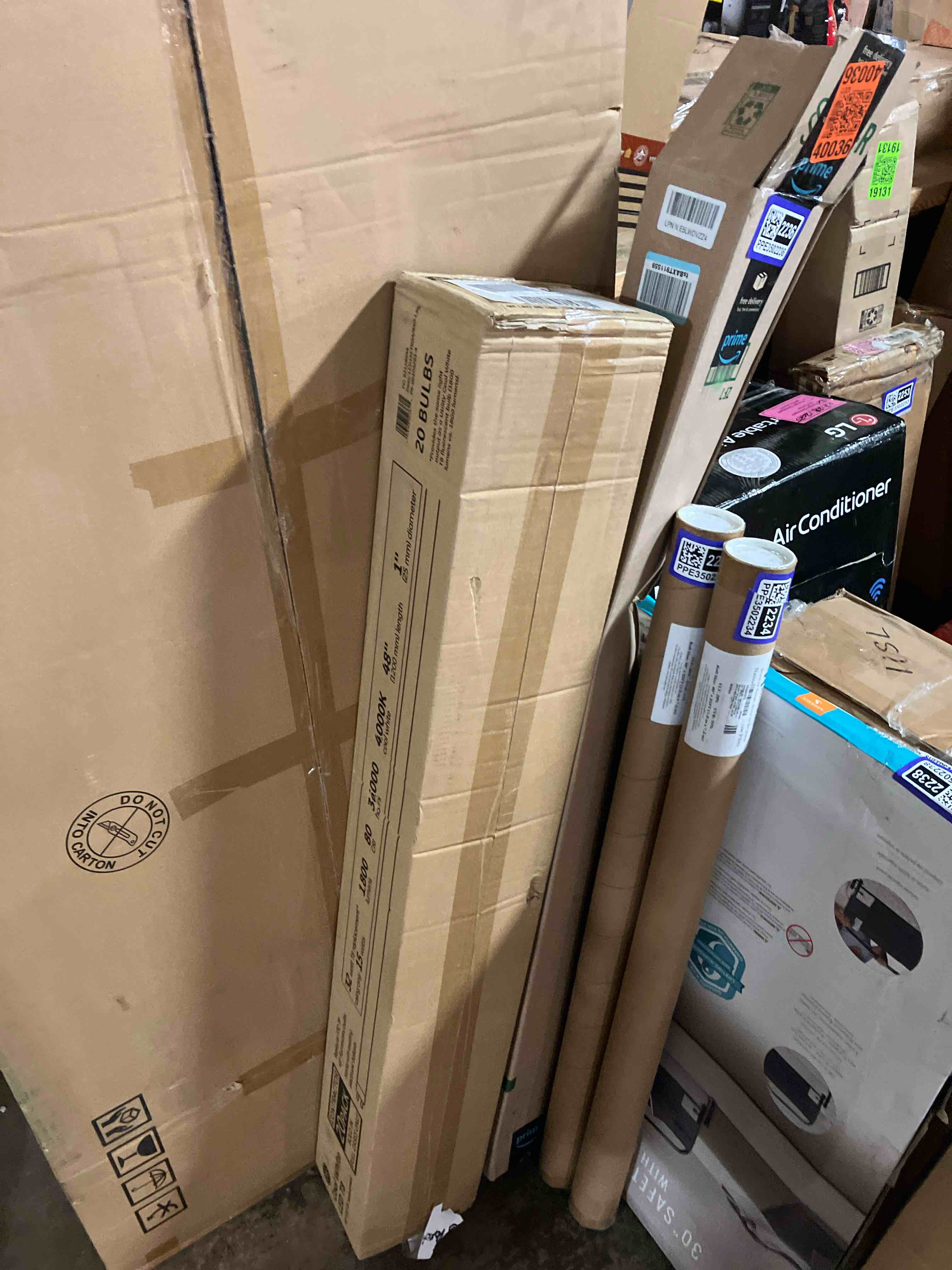 https://s3.amazonaws.com/lotting-images-prod/phillipi/PPE3502233_1755269623796.jpeg