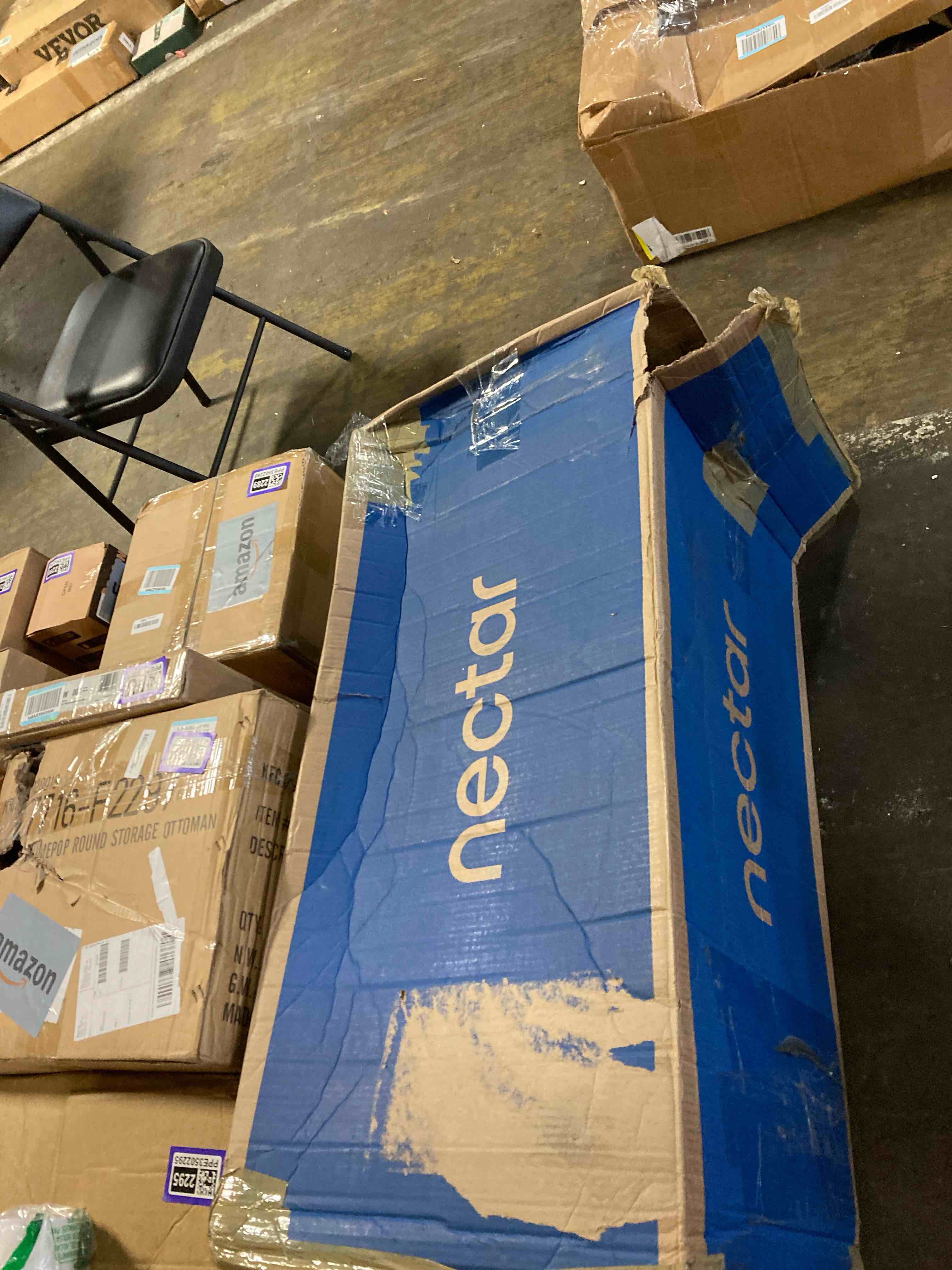 https://s3.amazonaws.com/lotting-images-prod/phillipi/PPE3502285_1755284535771.jpeg