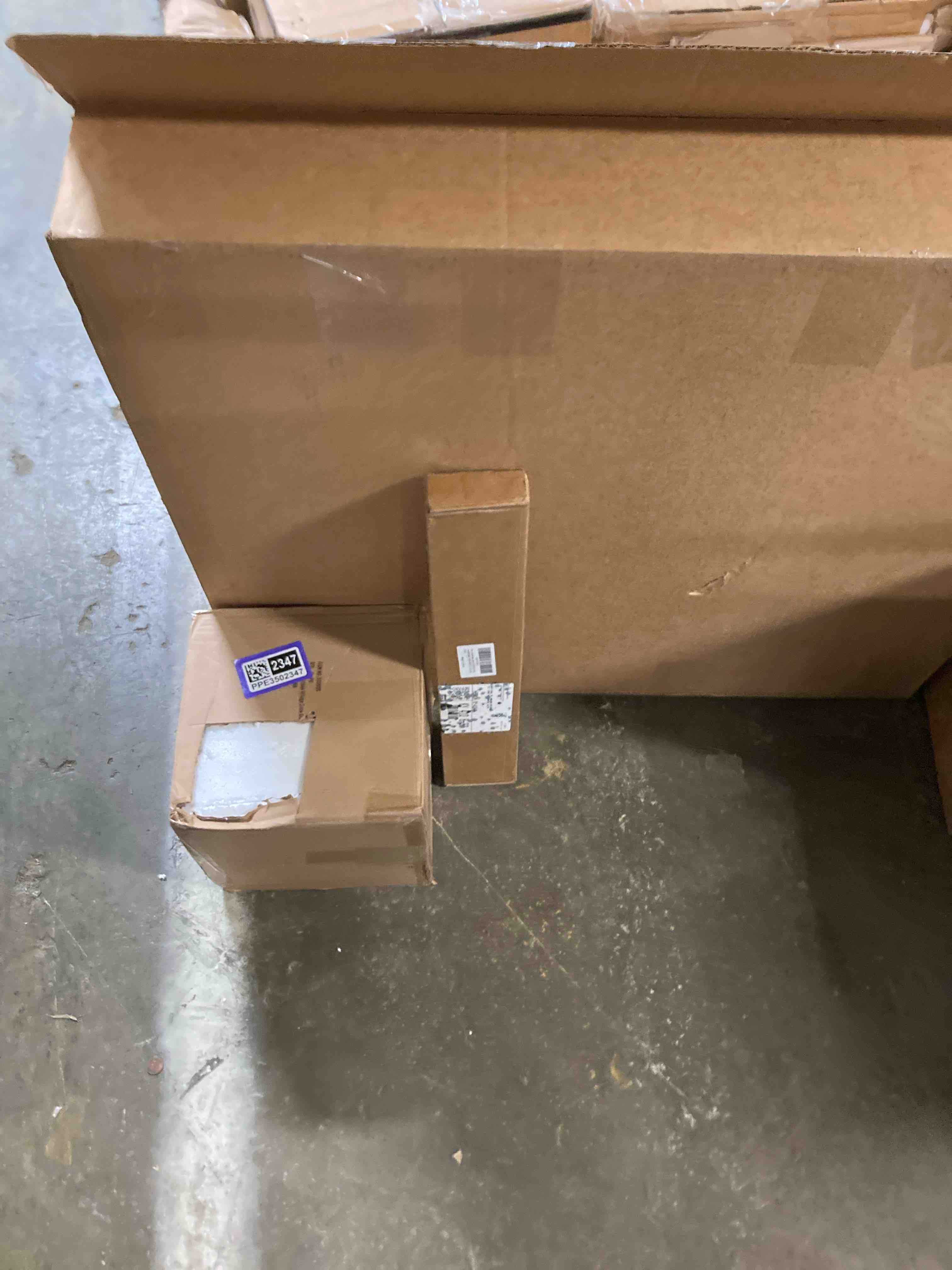 Condition photo showing New/Like New for maXpeedingrods Sunroof Glass Cables & Track Assembly Repair Kit for Ford F150 2015-2020, F250 F350 Super Duty 2018-2020, Expedition 2018-2021 Lincoln Navigator 2018-2020, FL3Z16502C22 FL3Z-1651071-A